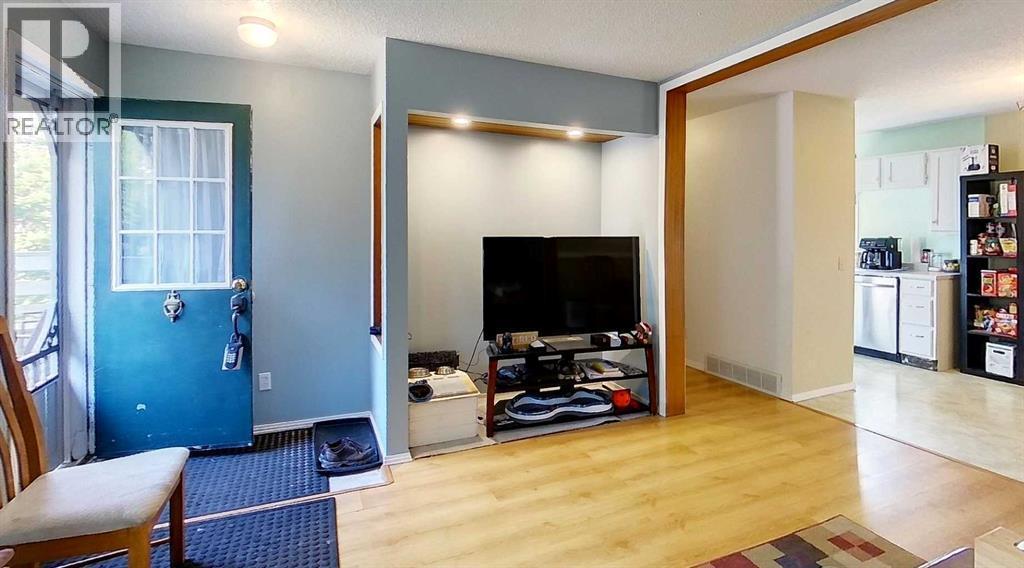 1121 56 Street - 25