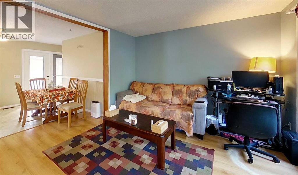 1121 56 Street - 24