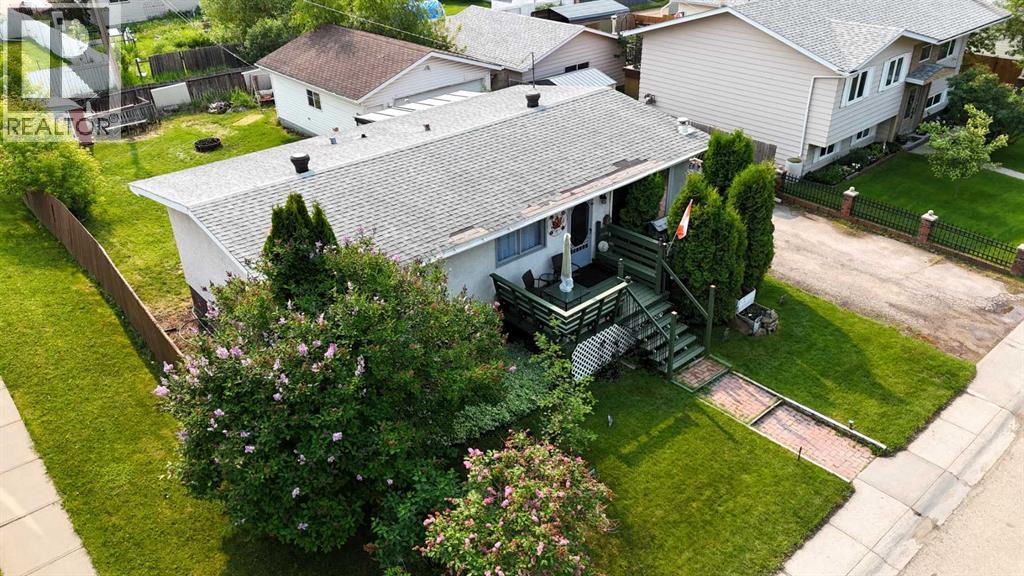 1121 56 Street - 11