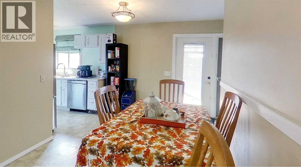 1121 56 Street - 27