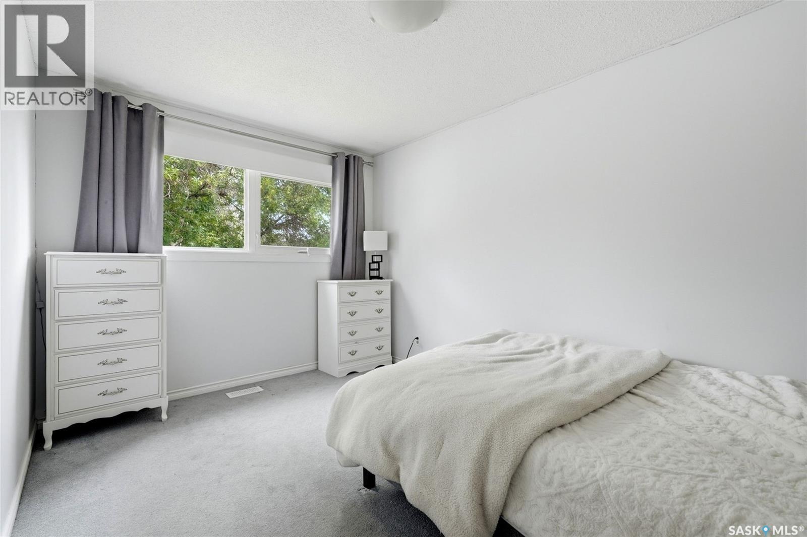 2305 Parliament AVENUE — photo 15