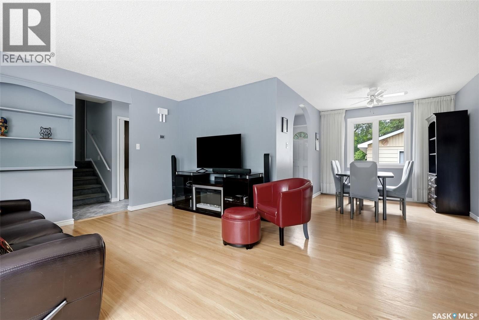 2305 Parliament AVENUE - photo 3
