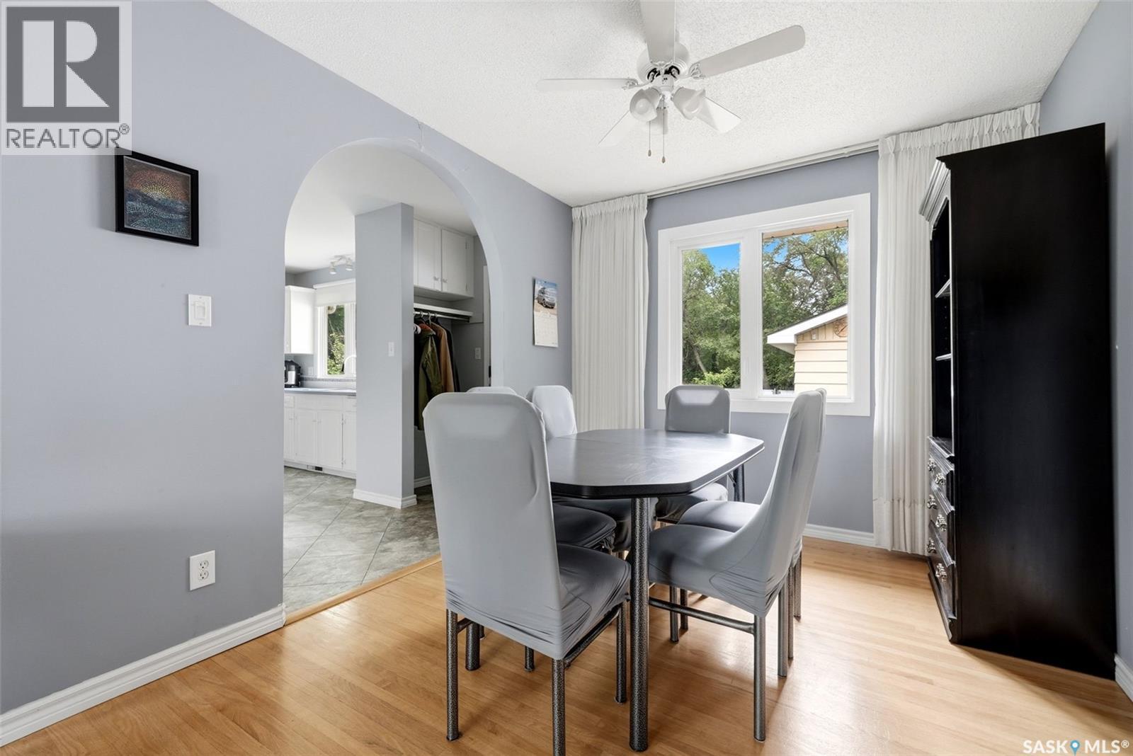2305 Parliament AVENUE - photo 4