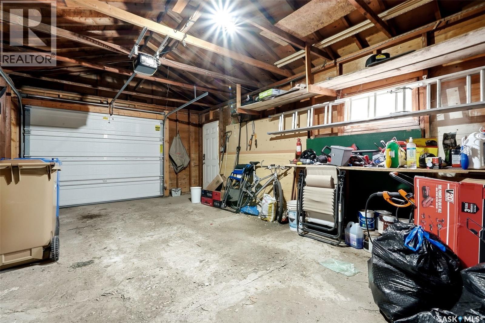 2305 Parliament AVENUE — photo 42