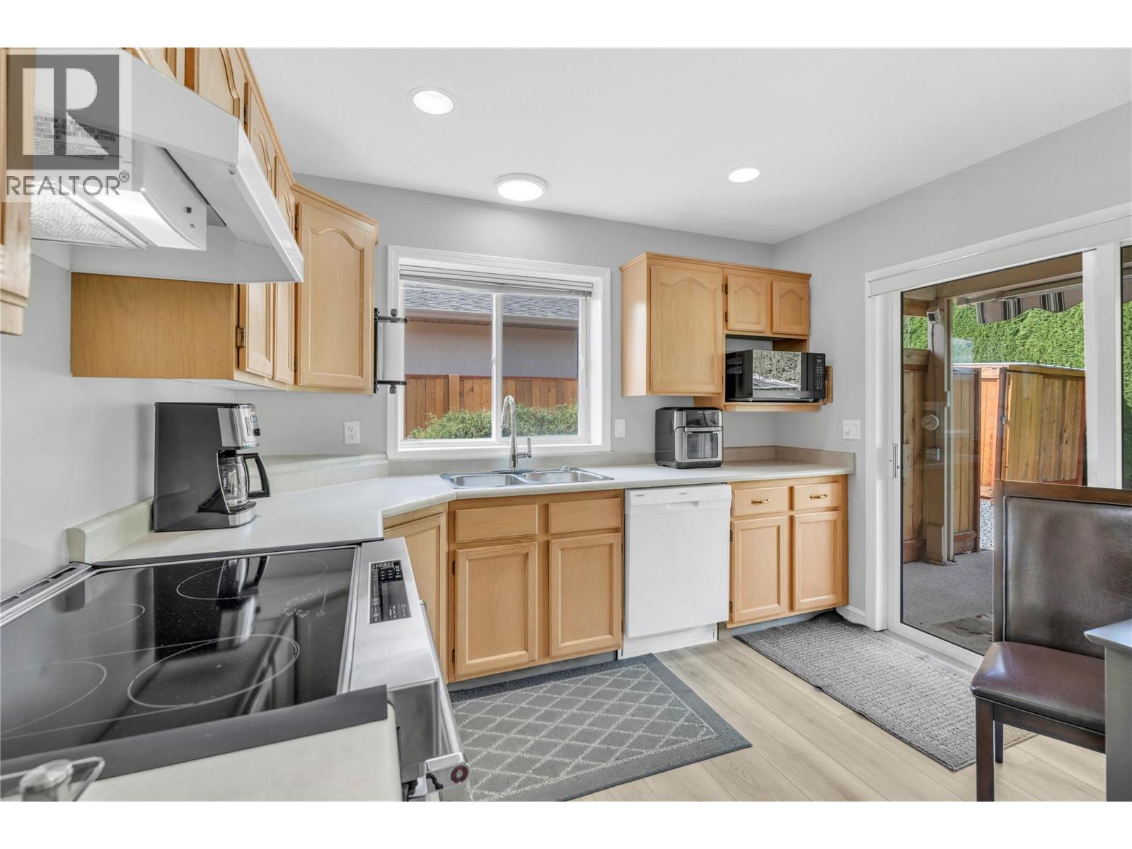 424 Ridge Road - 10