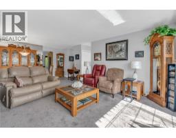 Laundry room - 424 Ridge Road, Penticton, BC V2A8N7 Photo 6