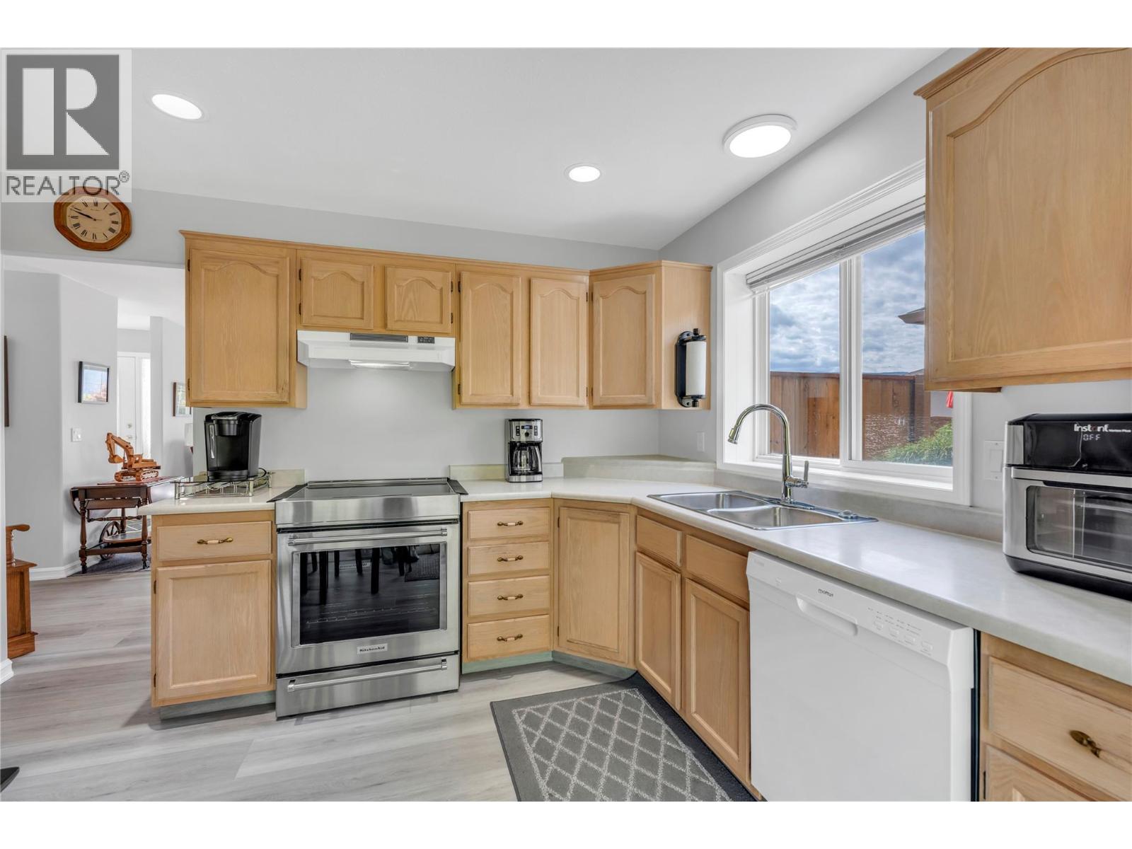 424 Ridge Road - 11