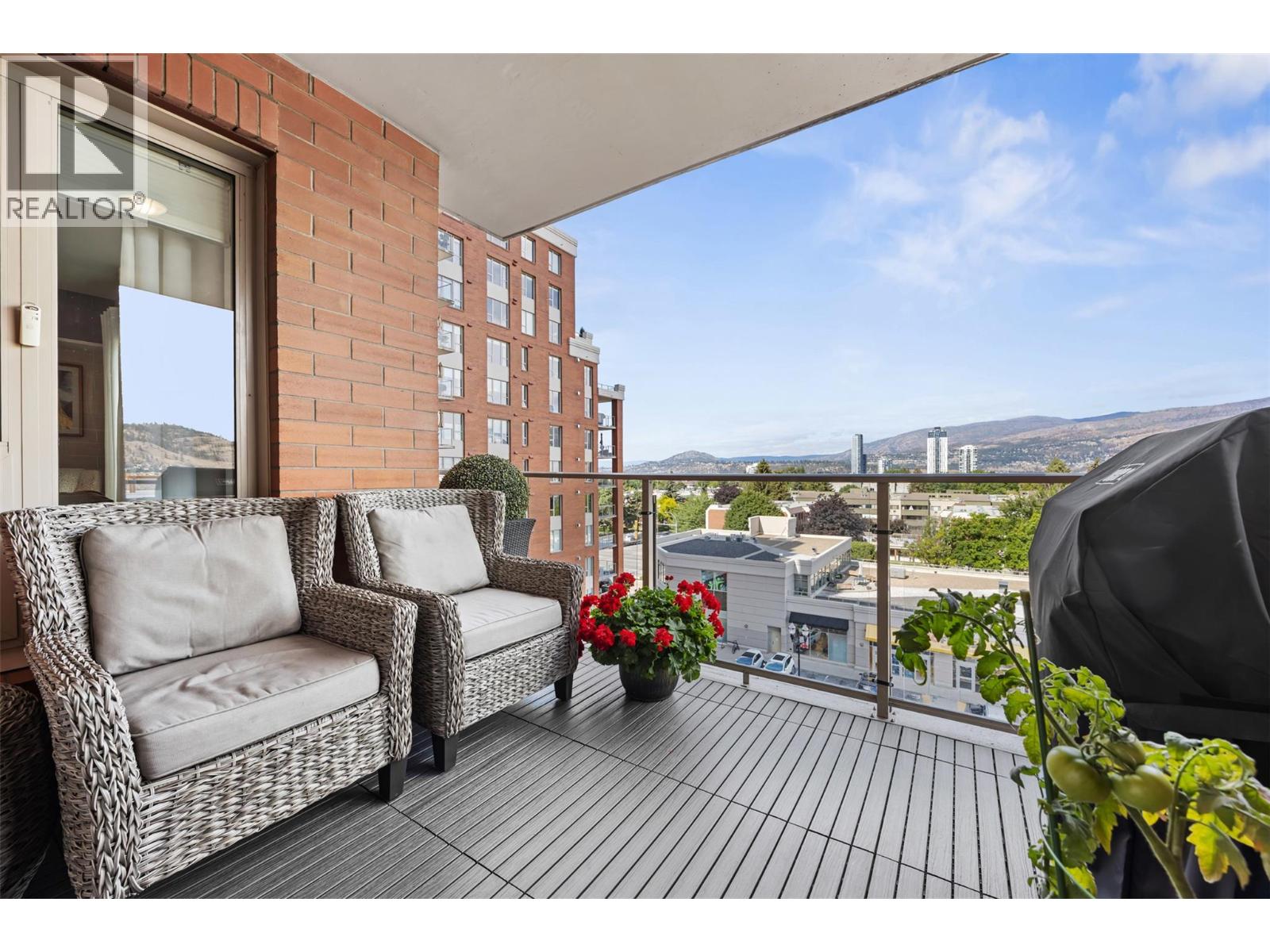 #601 1160 Bernard Avenue - 17