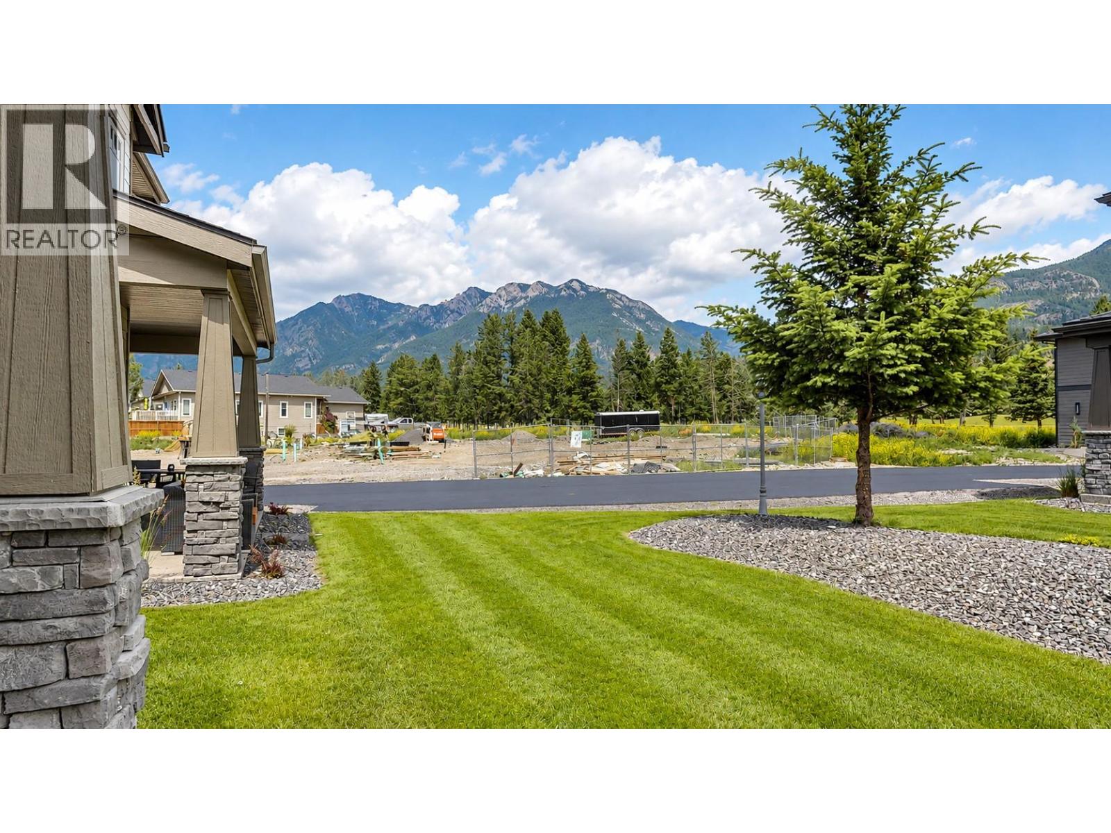 #924 900 BIGHORN Boulevard - 10