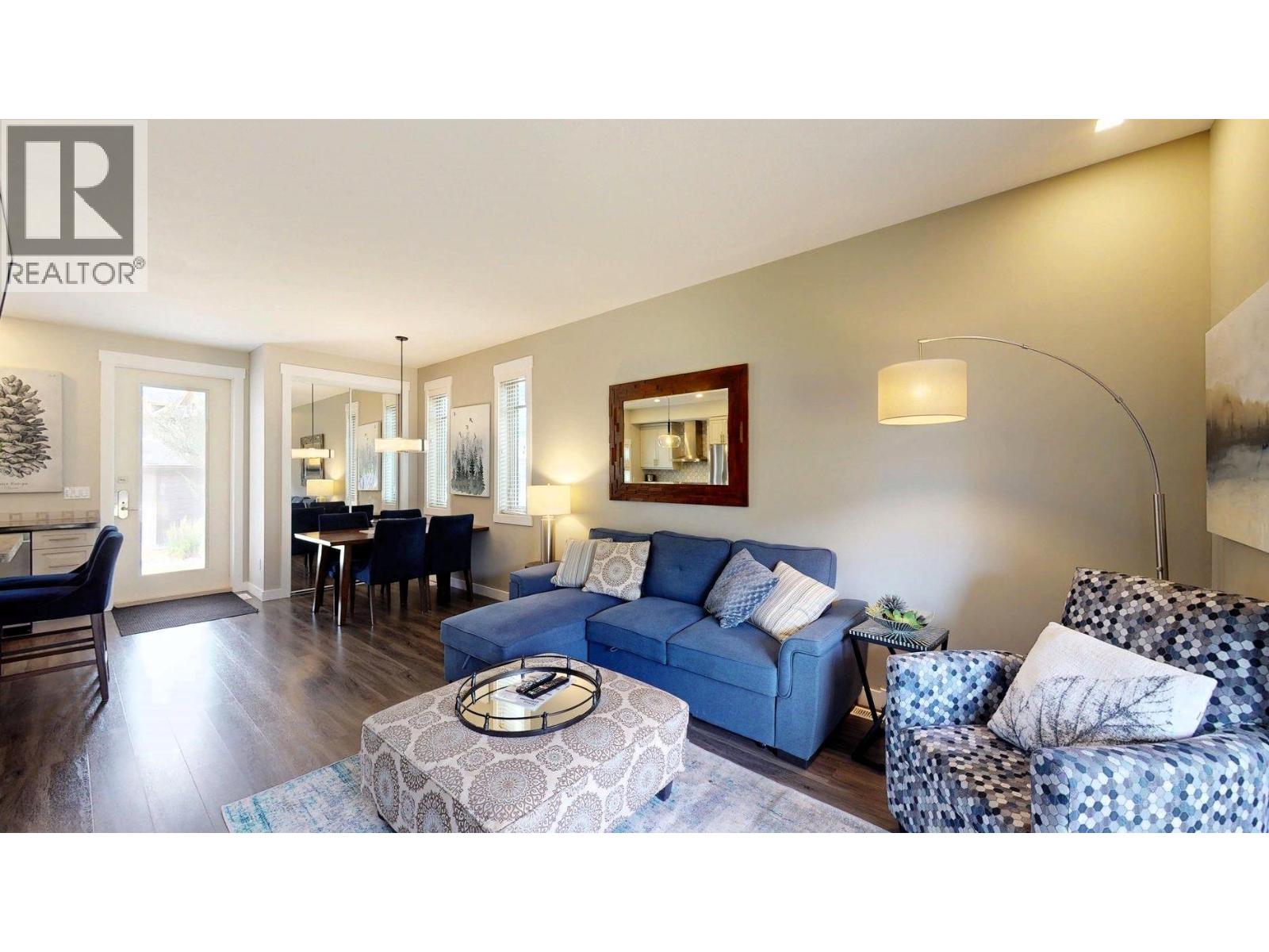 #924 900 BIGHORN Boulevard - 12