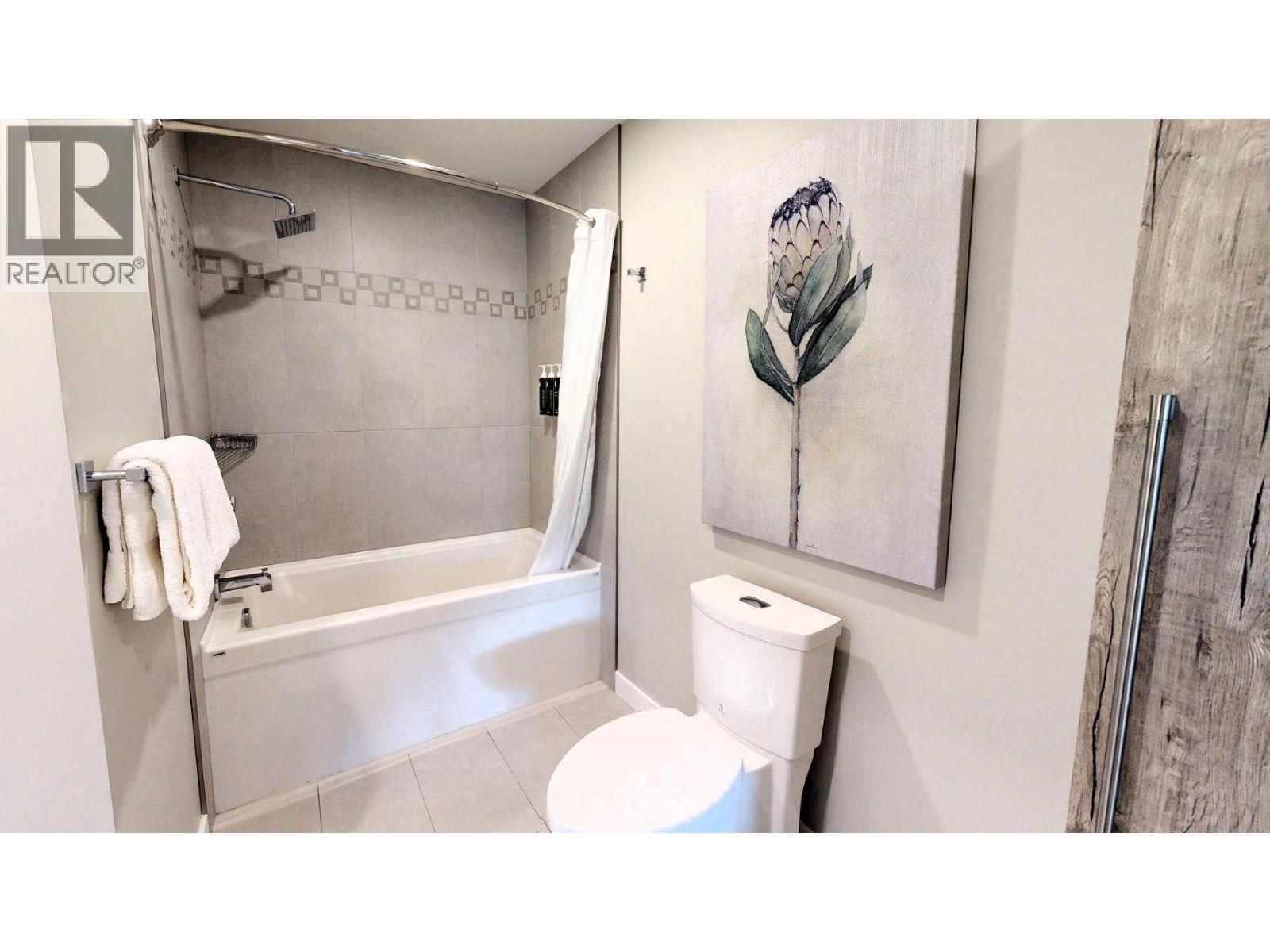 #924 900 BIGHORN Boulevard - Image 37
