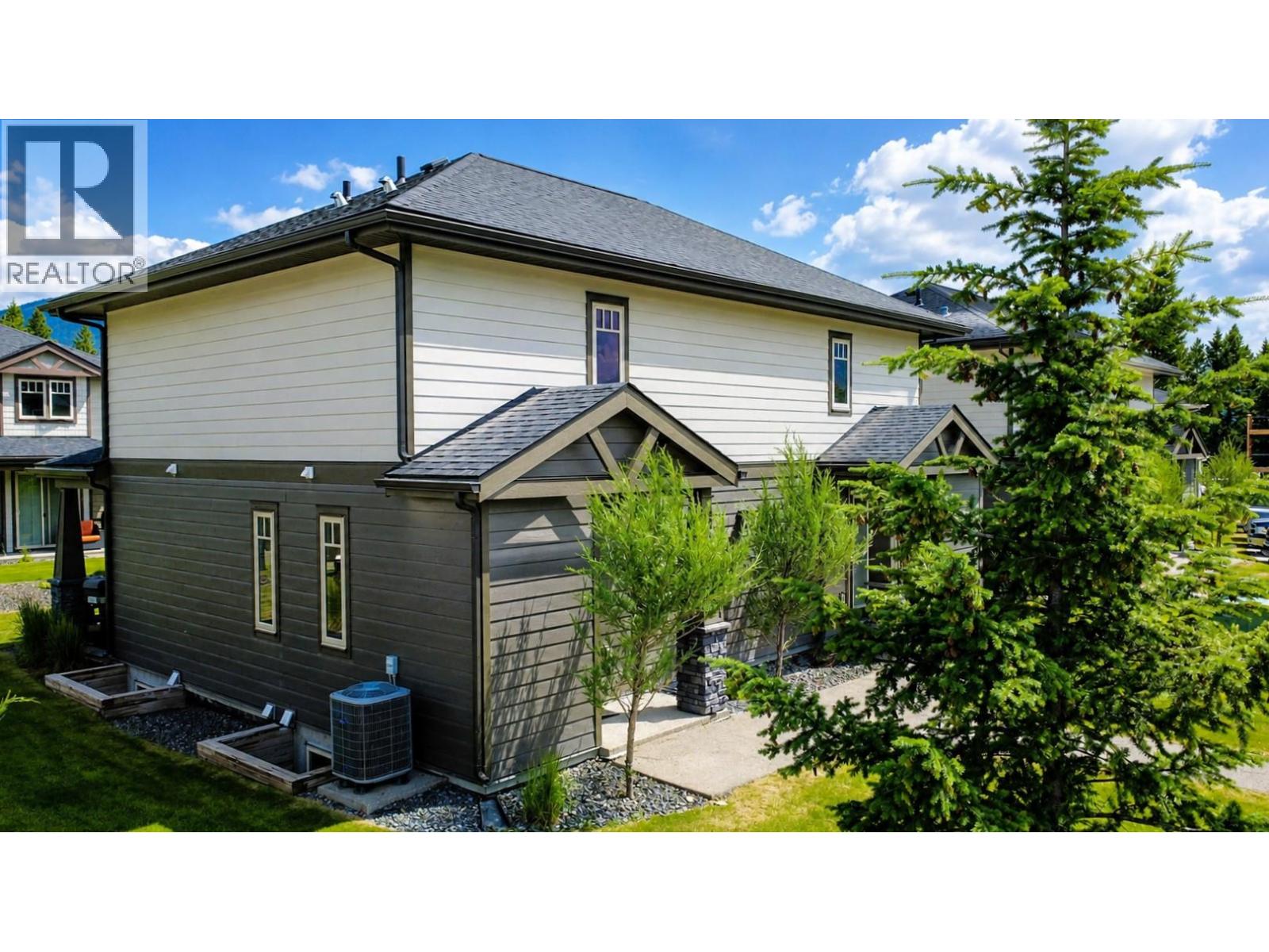 #924 900 BIGHORN Boulevard - 59