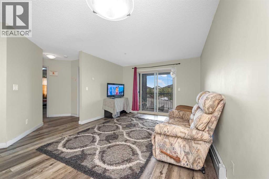#207 5 Saddlestone Way NE - 3