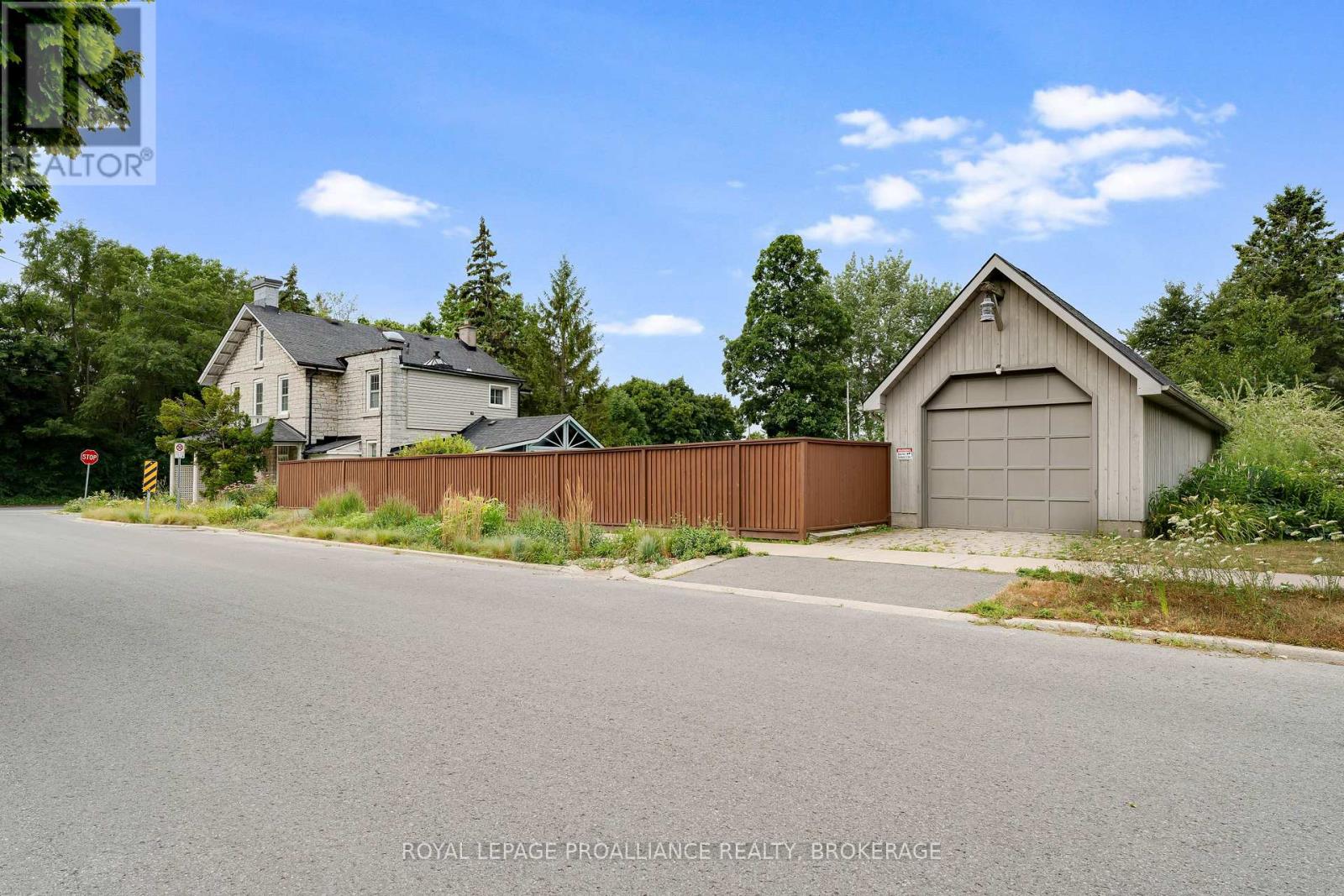 2 ALWINGTON AVENUE - Image 3
