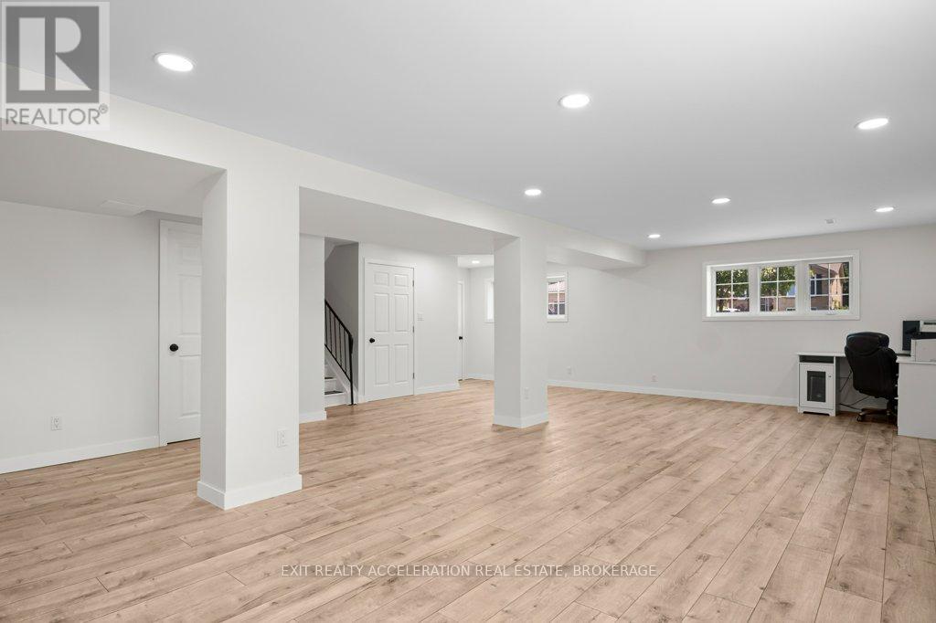 2 ANGUS DRIVE - 26