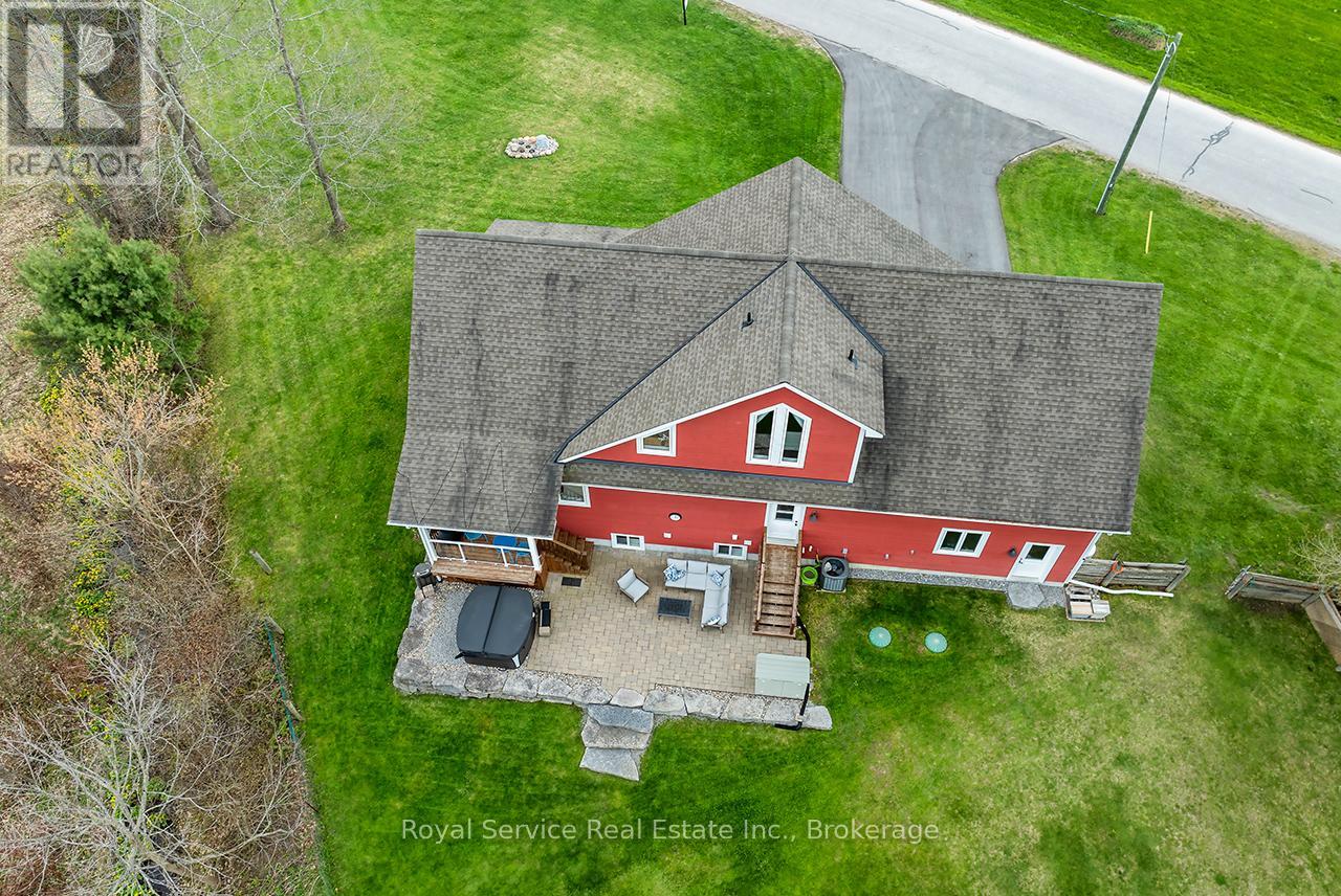 709 CARVETH DRIVE - 32
