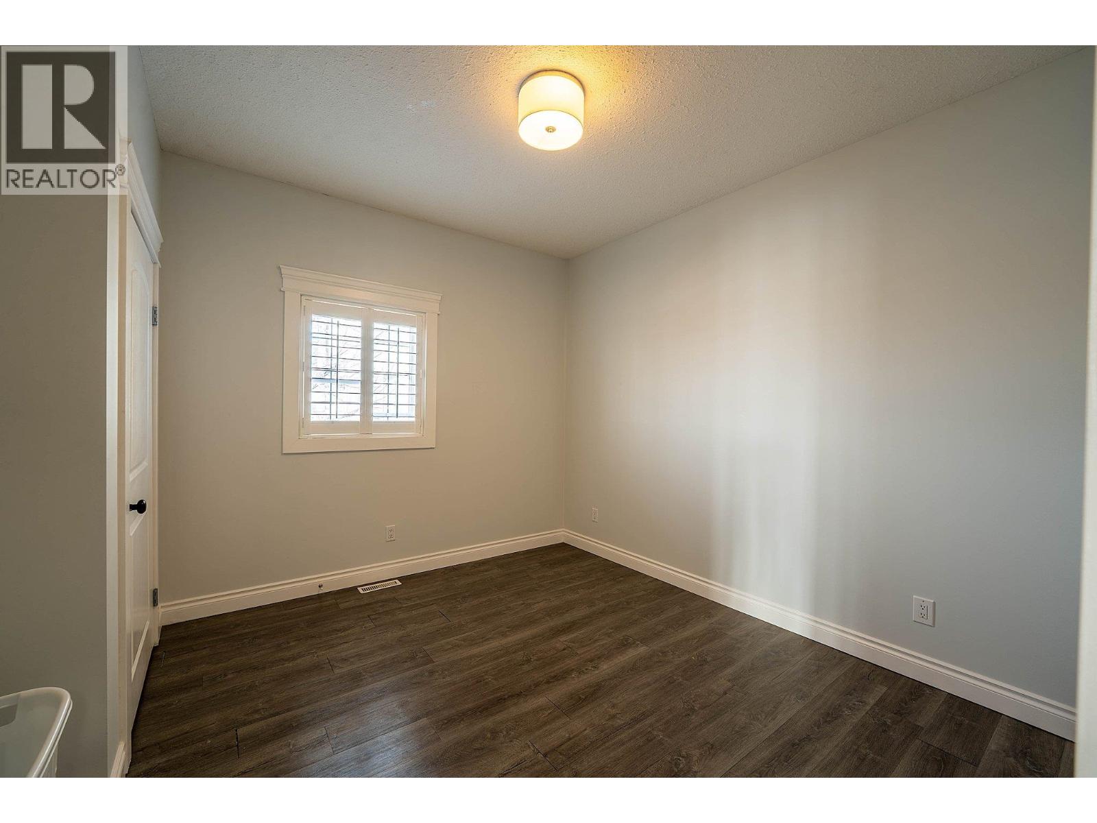 8607 109 AVENUE - 14