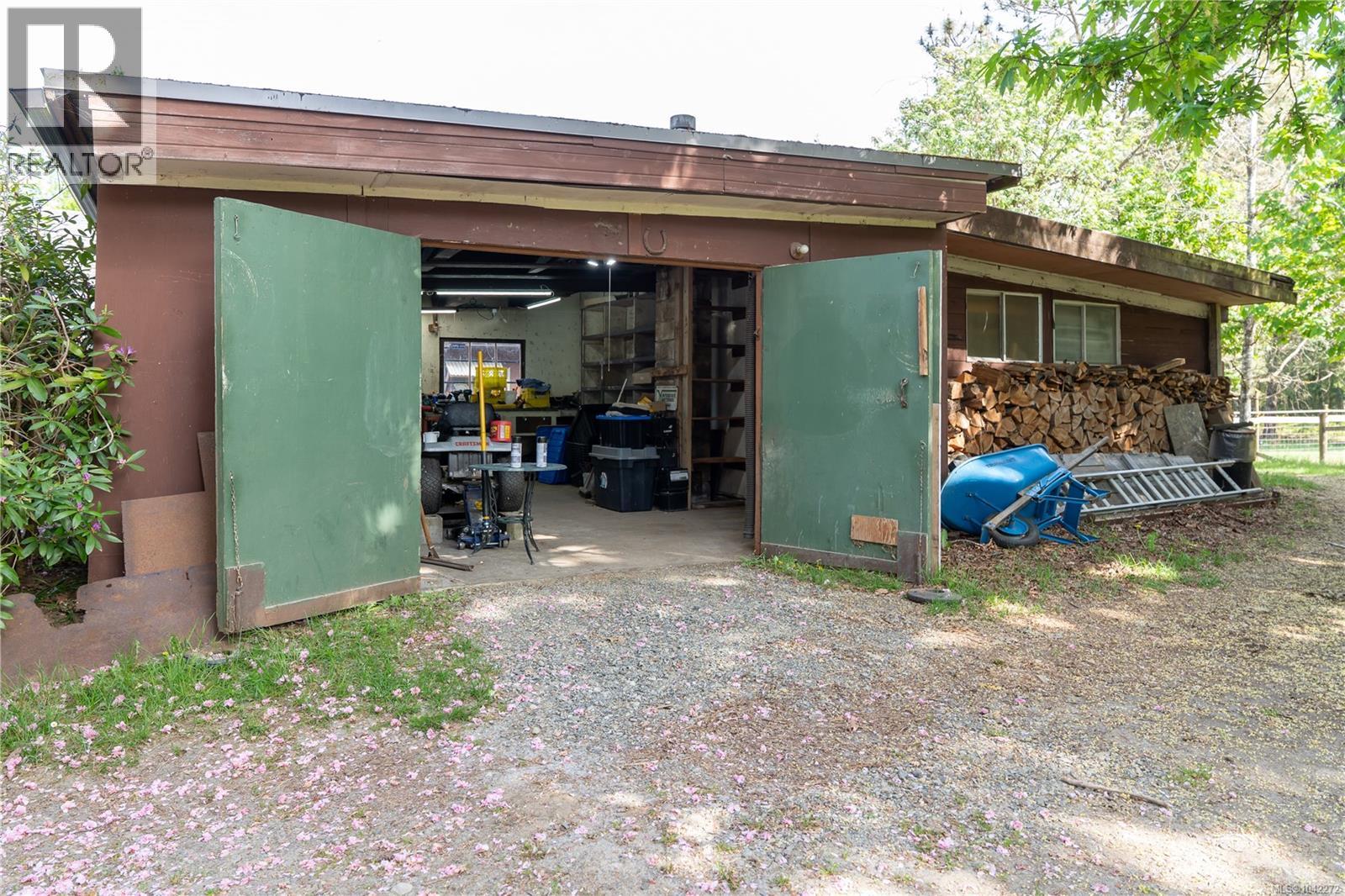 1341 Pratt Rd - 52