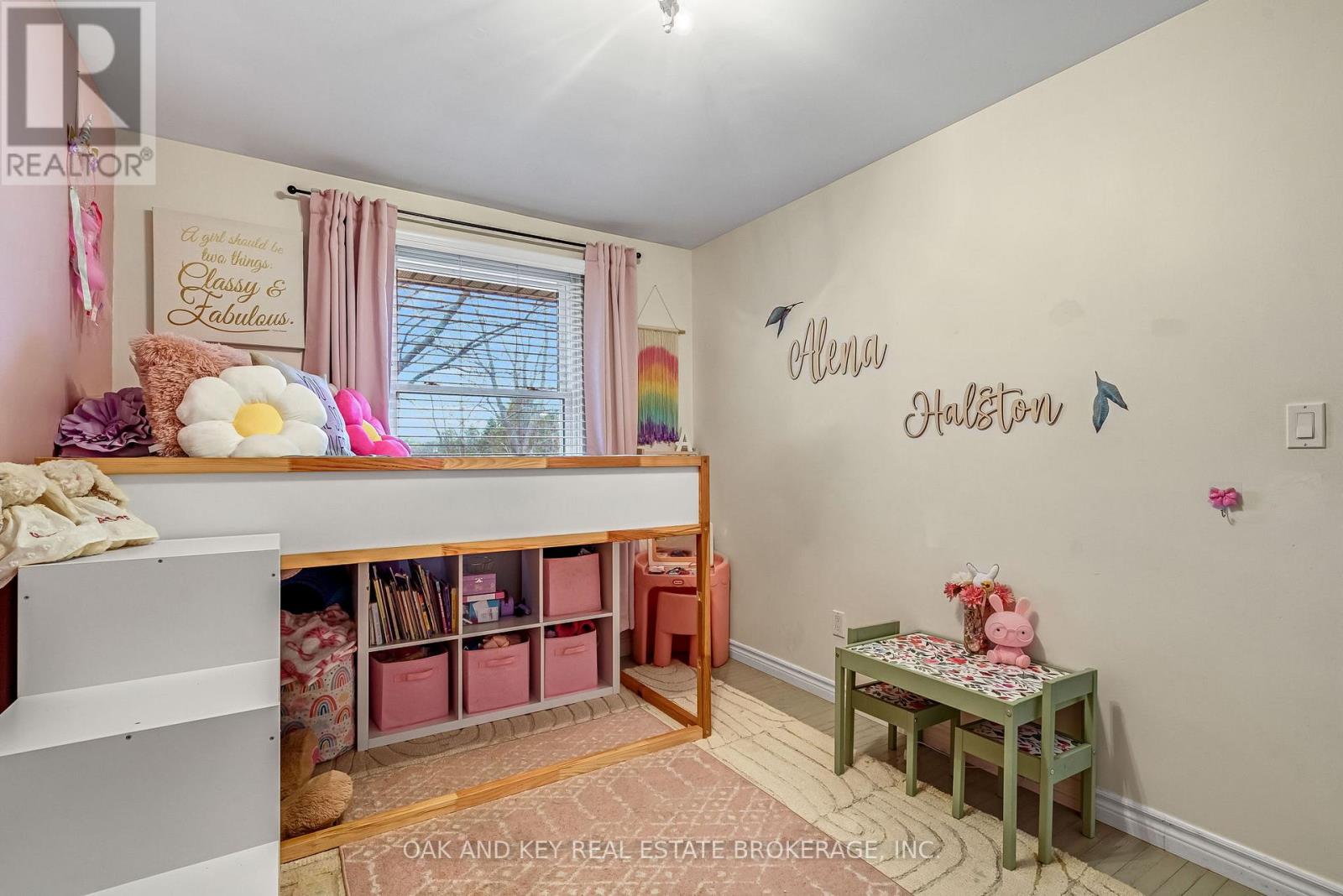 26 SINCLAIR AVENUE - 11