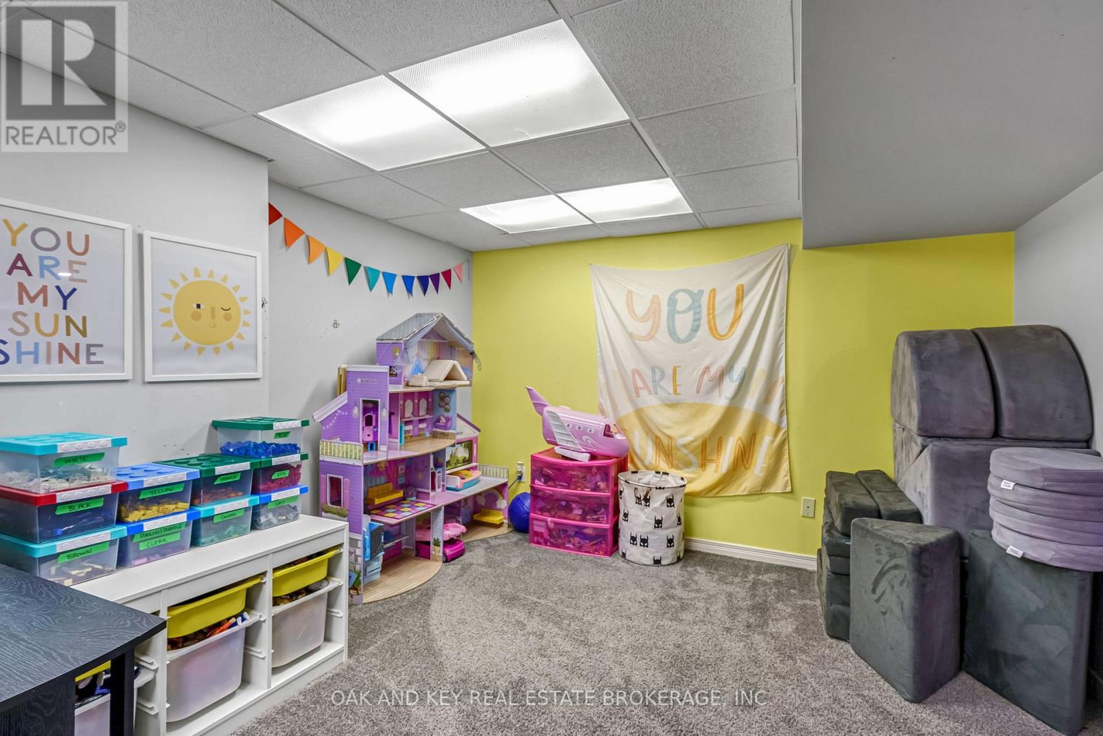 26 SINCLAIR AVENUE - 21