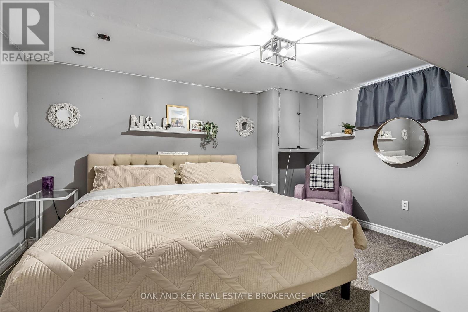 26 SINCLAIR AVENUE - 23