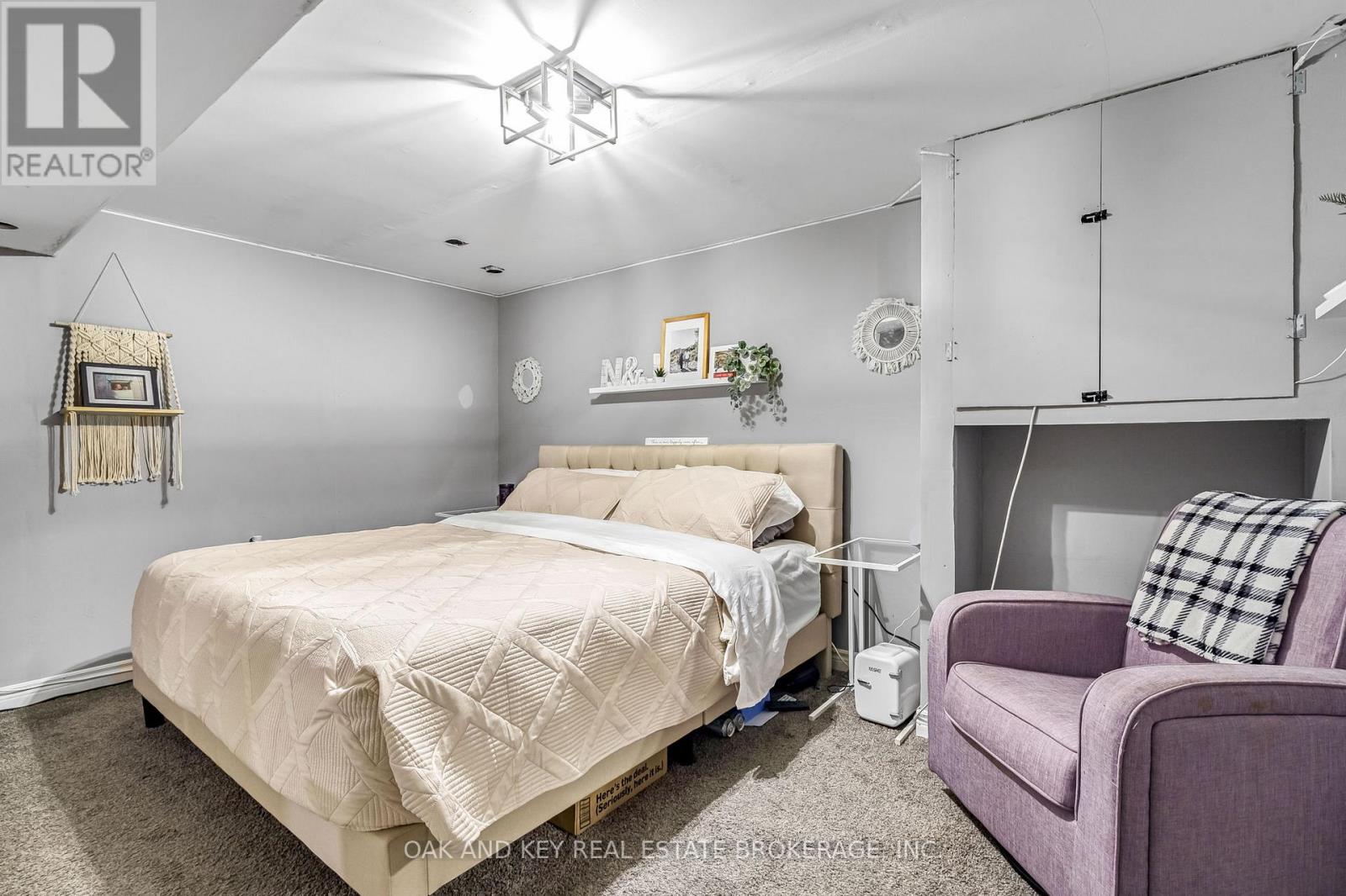26 SINCLAIR AVENUE - 24