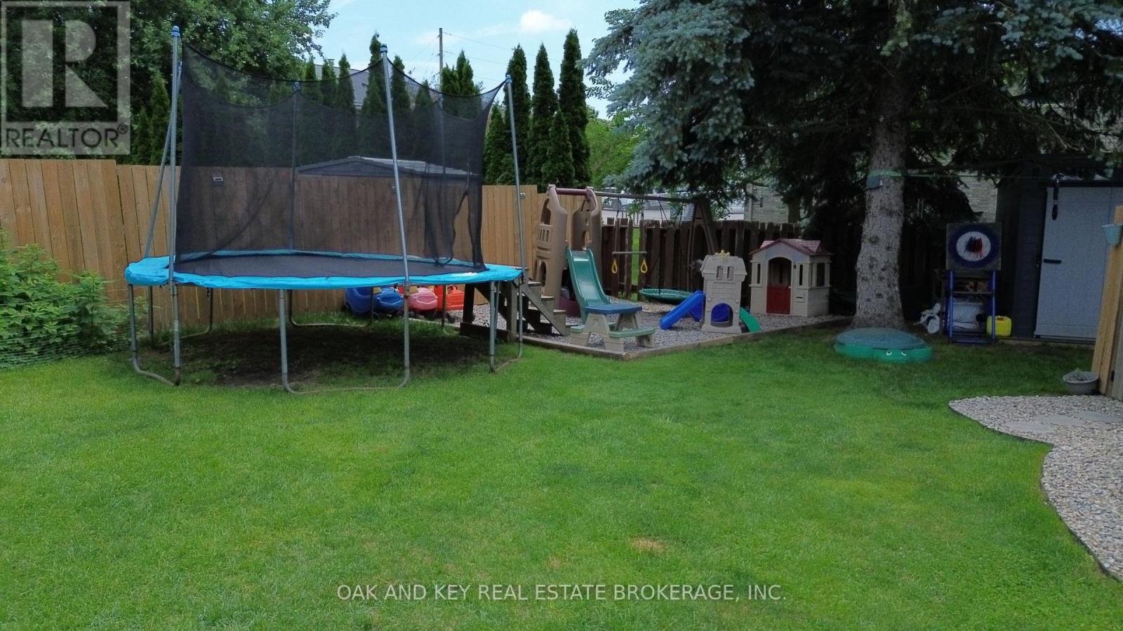 26 SINCLAIR AVENUE - 26