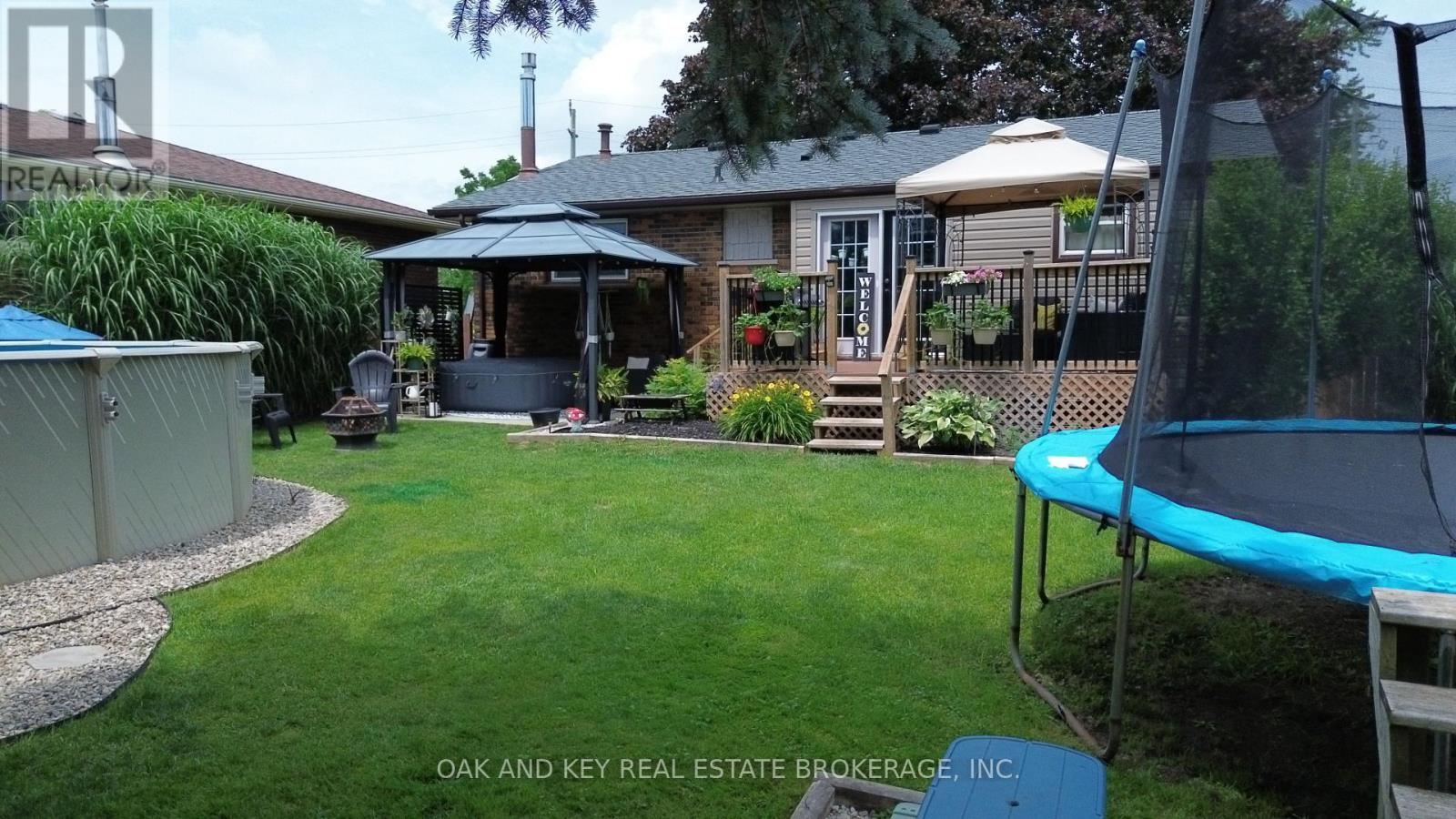 26 SINCLAIR AVENUE - 27