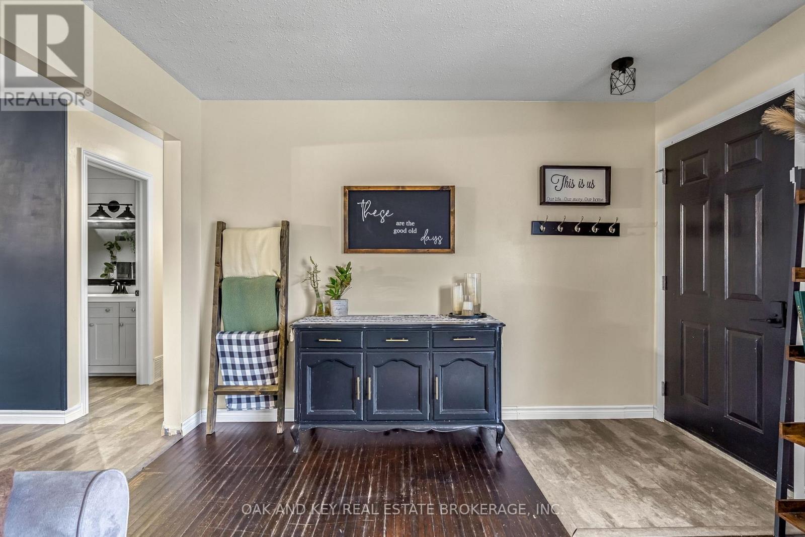 26 SINCLAIR AVENUE - 4
