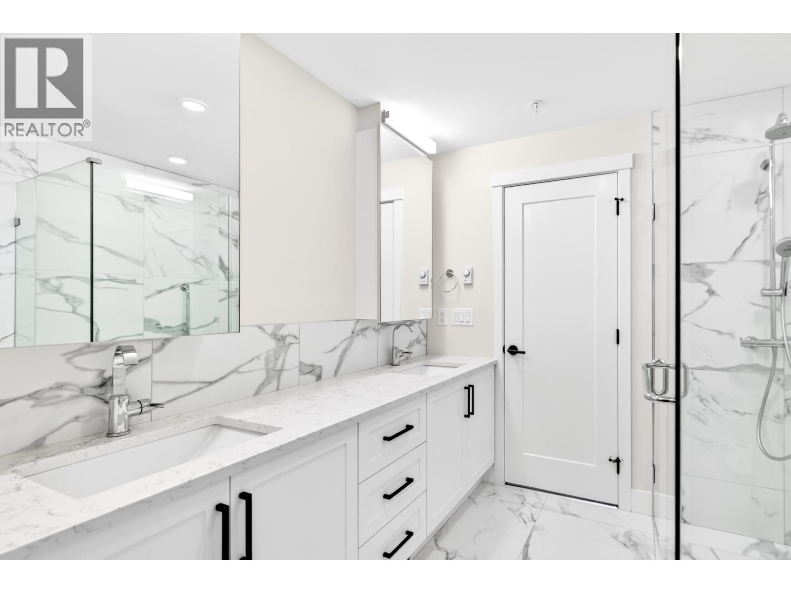 205 11893 227 STREET, Maple Ridge