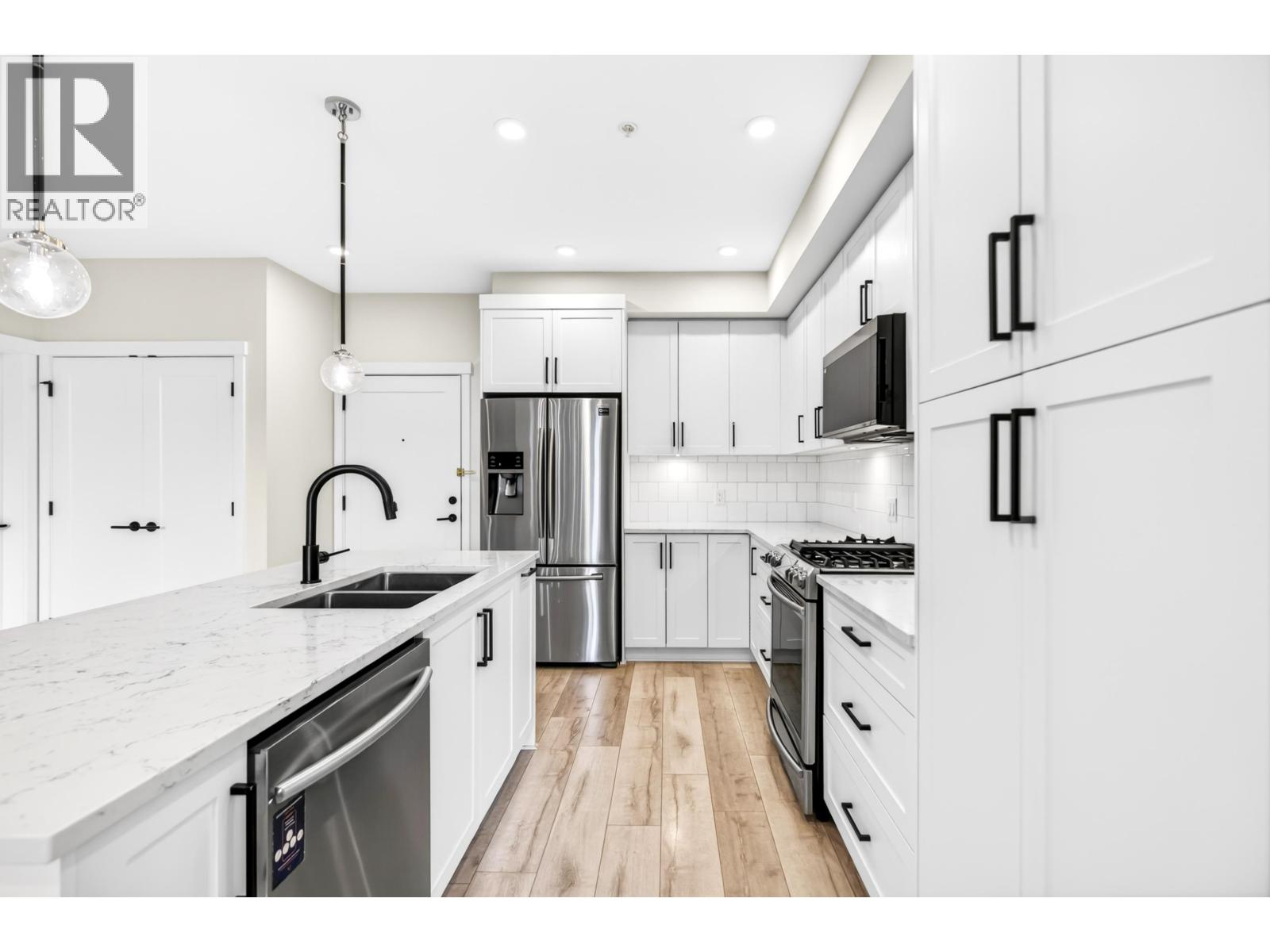 205 11893 227 STREET, Maple Ridge