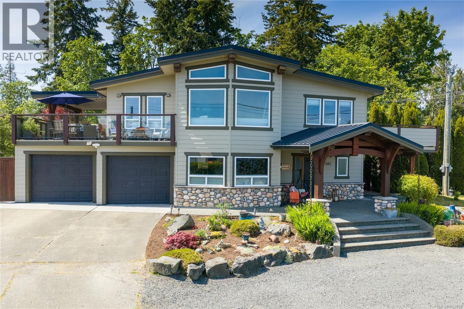 885 Glenhale Cres - 1