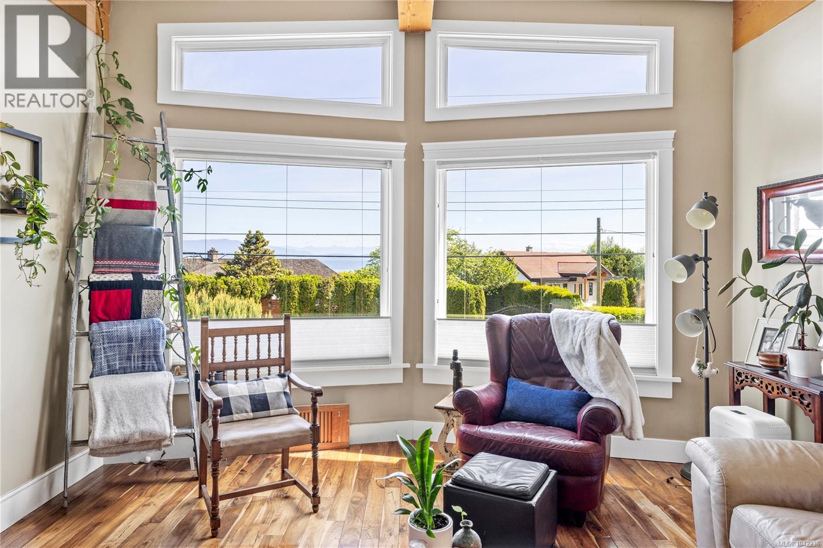 885 Glenhale Cres - 3