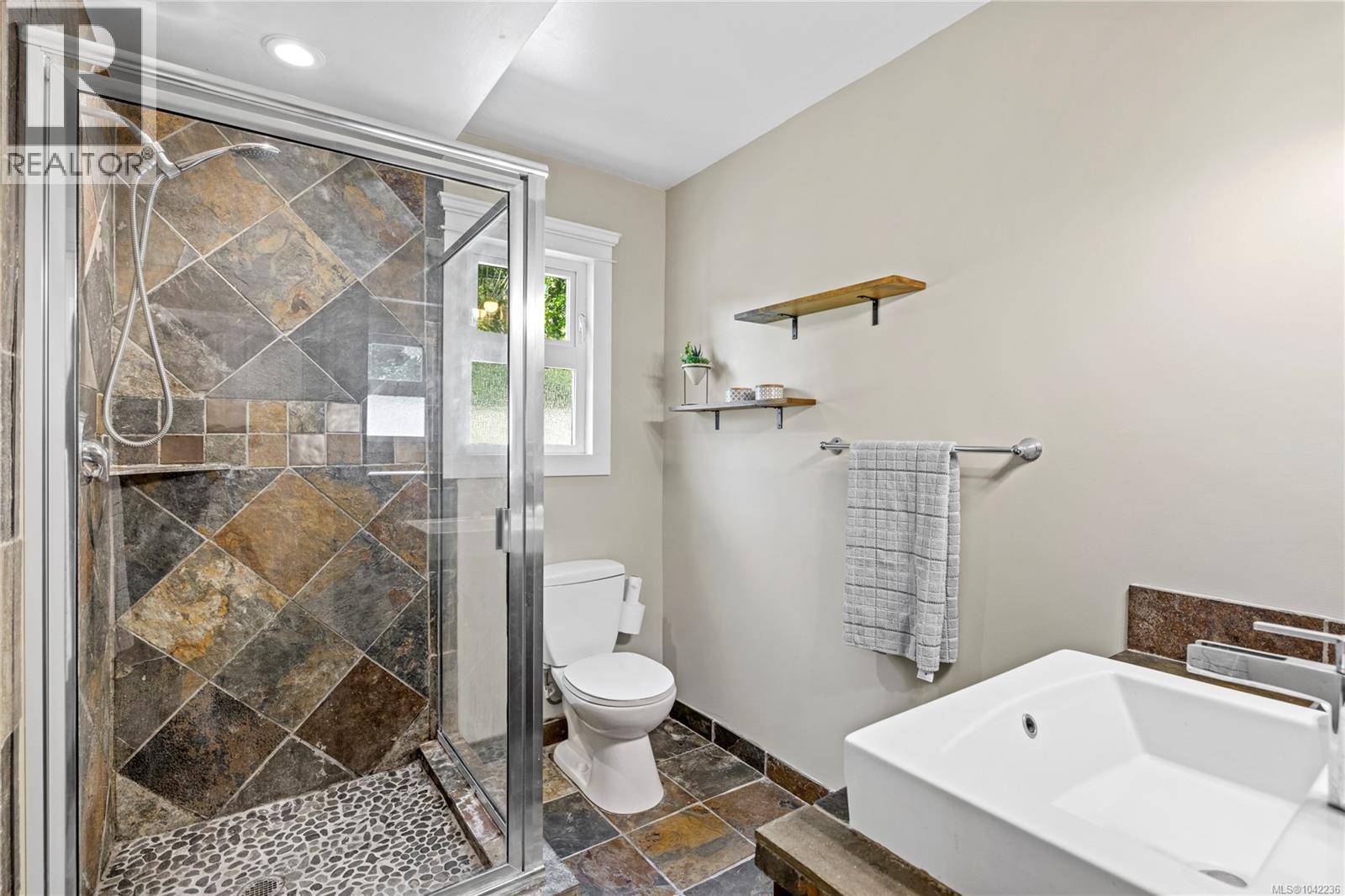 885 Glenhale Cres - 58
