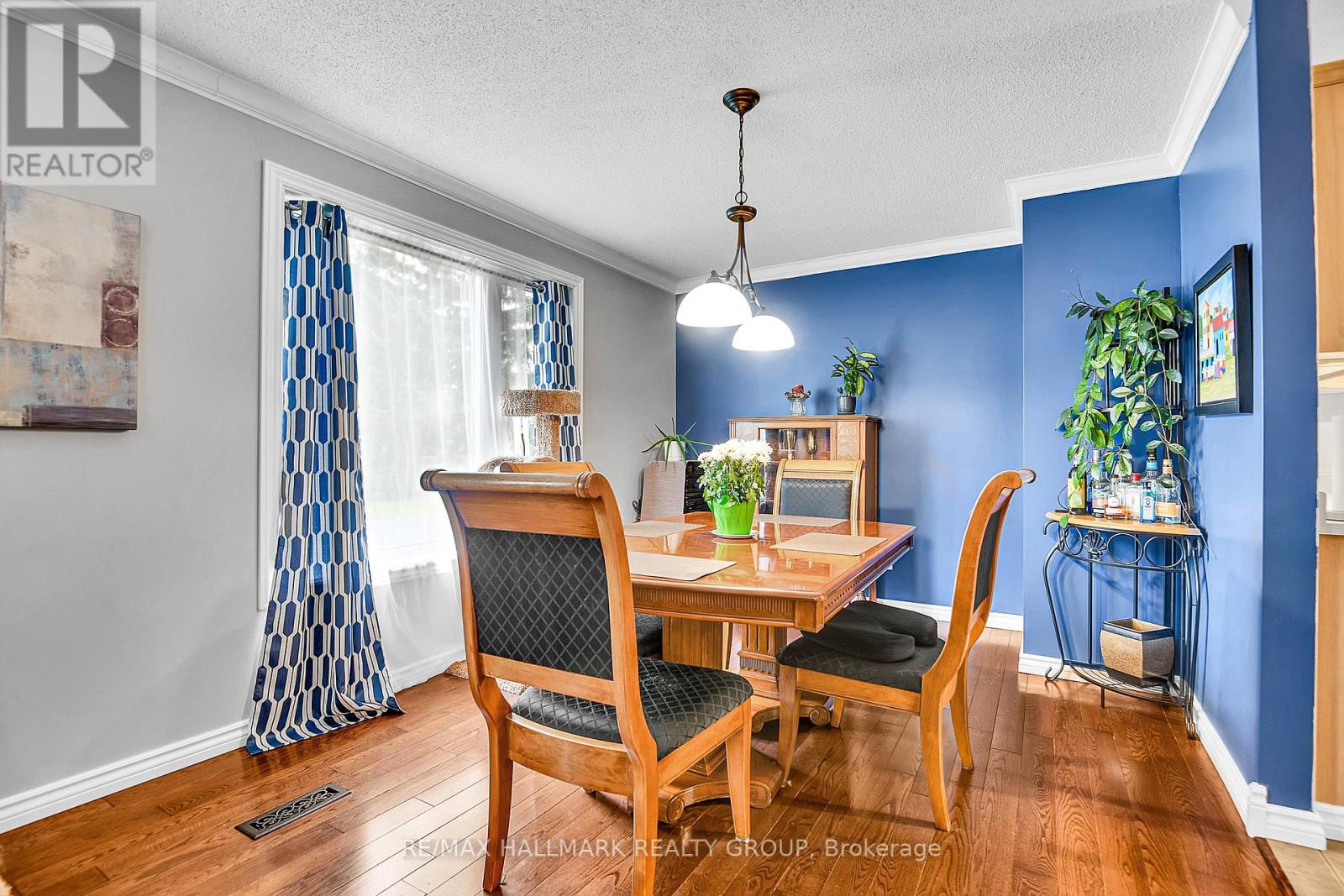 4 Bed, 2 Bath House for Sale in Russell – 7 DAZE STREET, Russell – MLS# X13520676 - Image 9