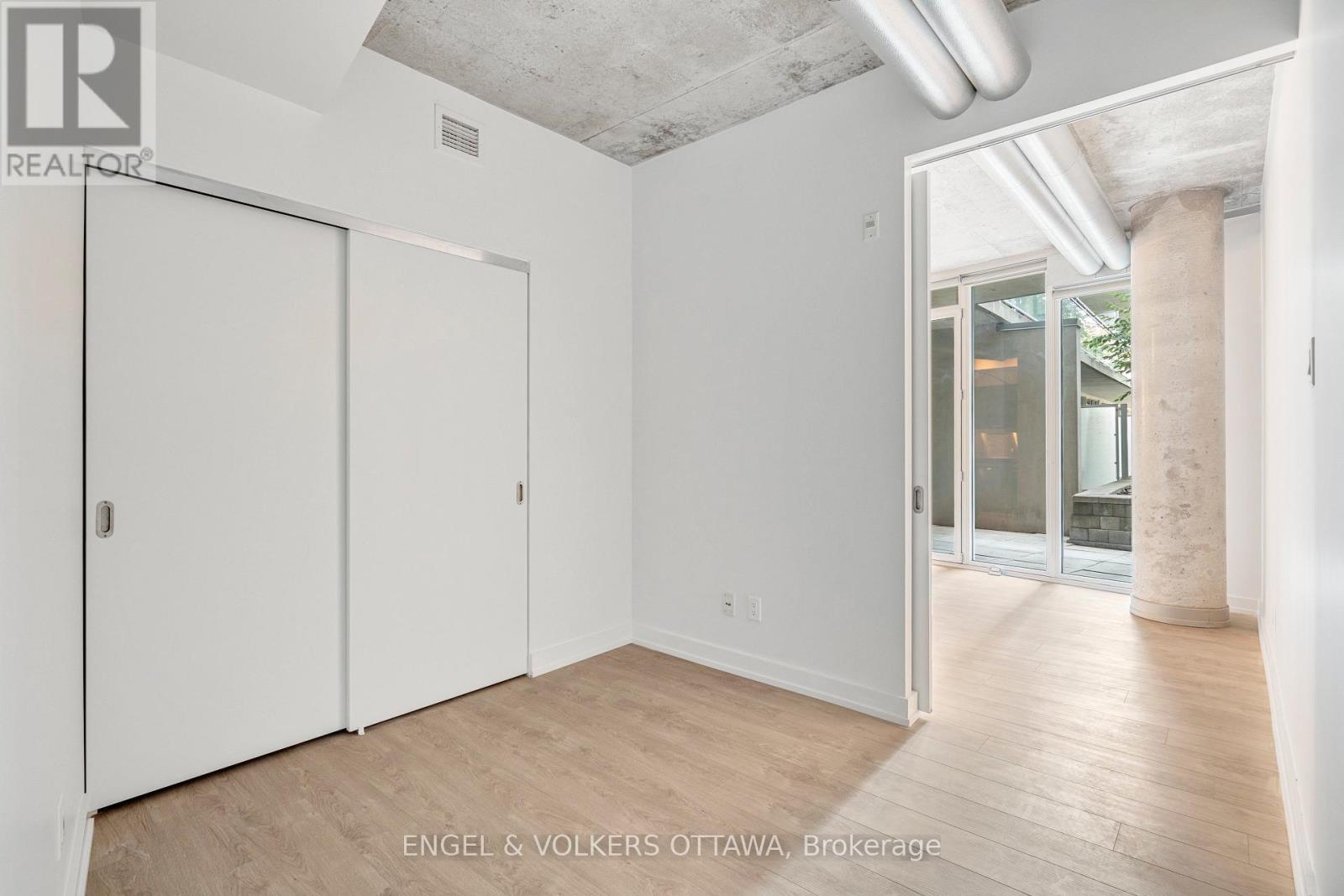 #205 354 GLADSTONE AVENUE - 16