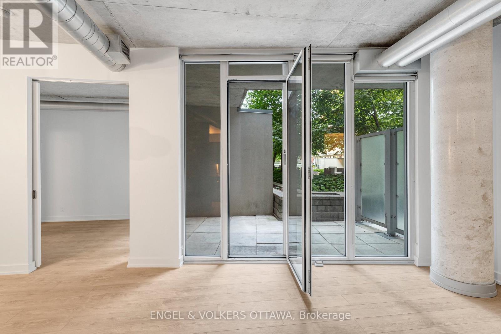 #205 354 GLADSTONE AVENUE - 17