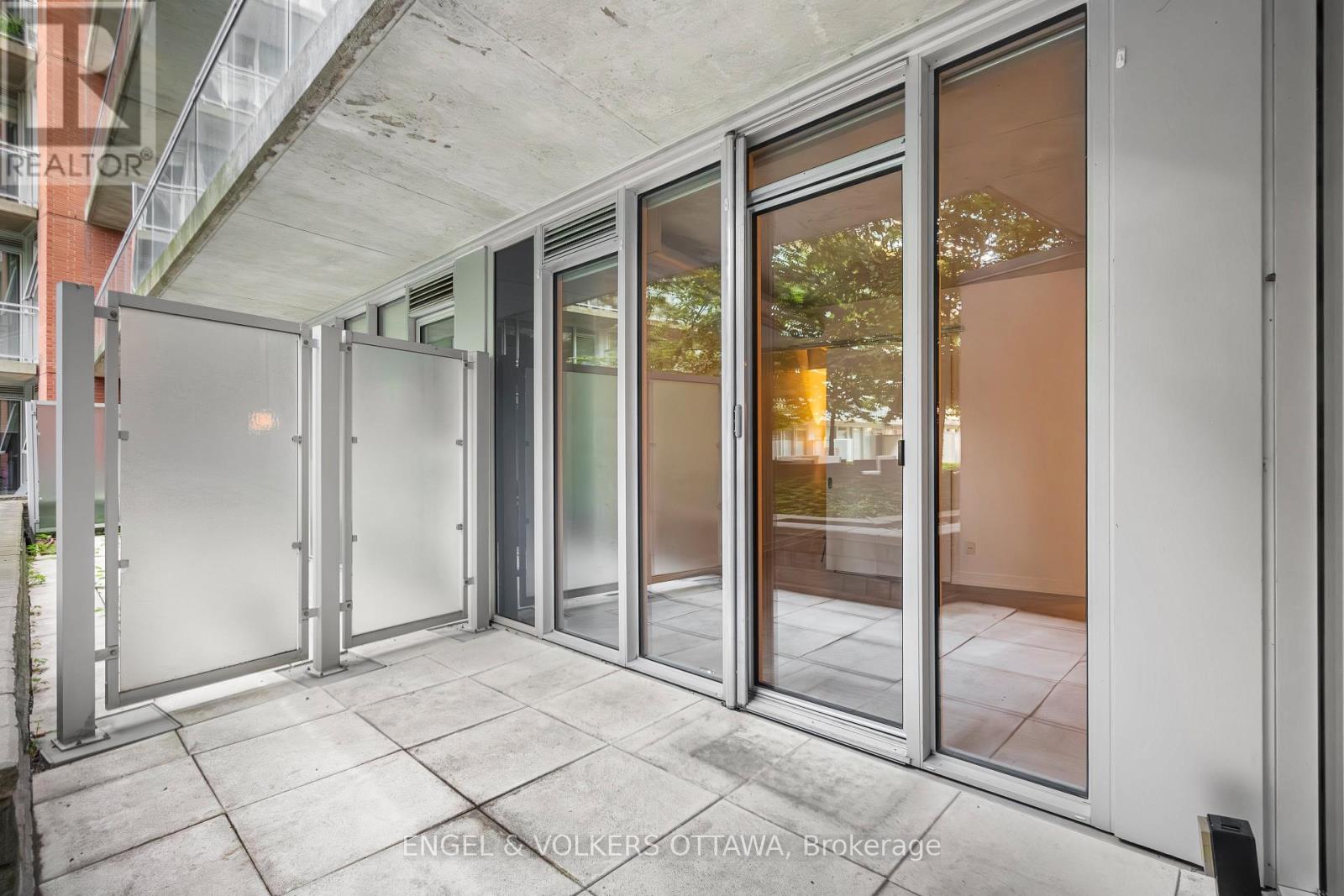 #205 354 GLADSTONE AVENUE - 19