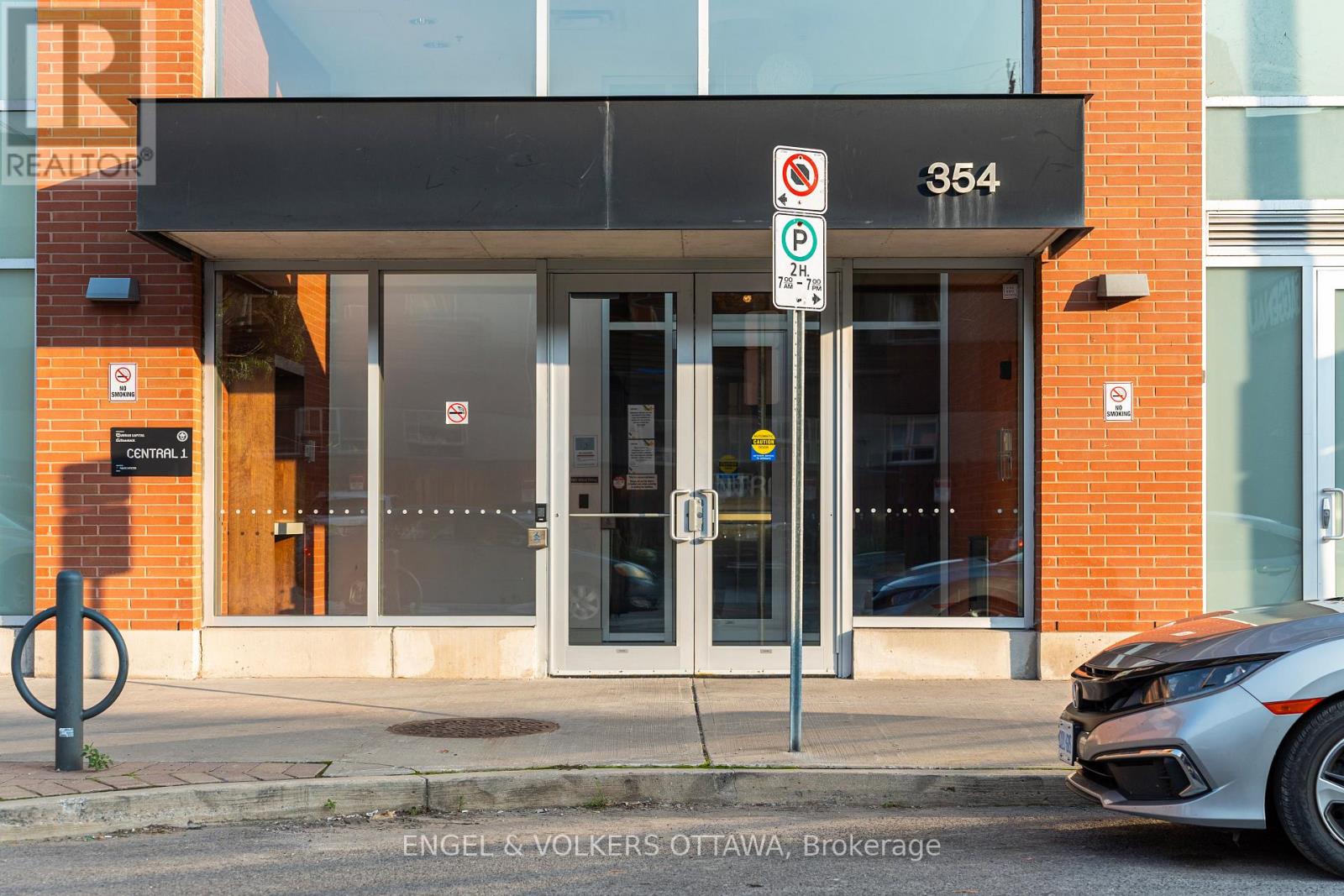 #205 354 GLADSTONE AVENUE - 2
