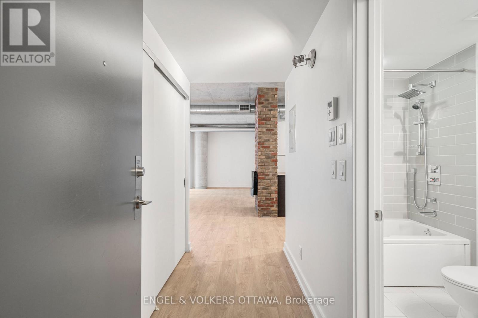 #205 354 GLADSTONE AVENUE - 4