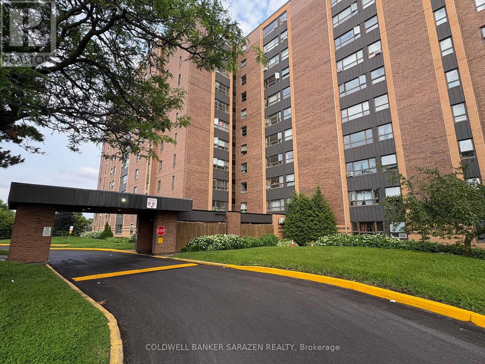 #811 1356 MEADOWLANDS DRIVE E - 1
