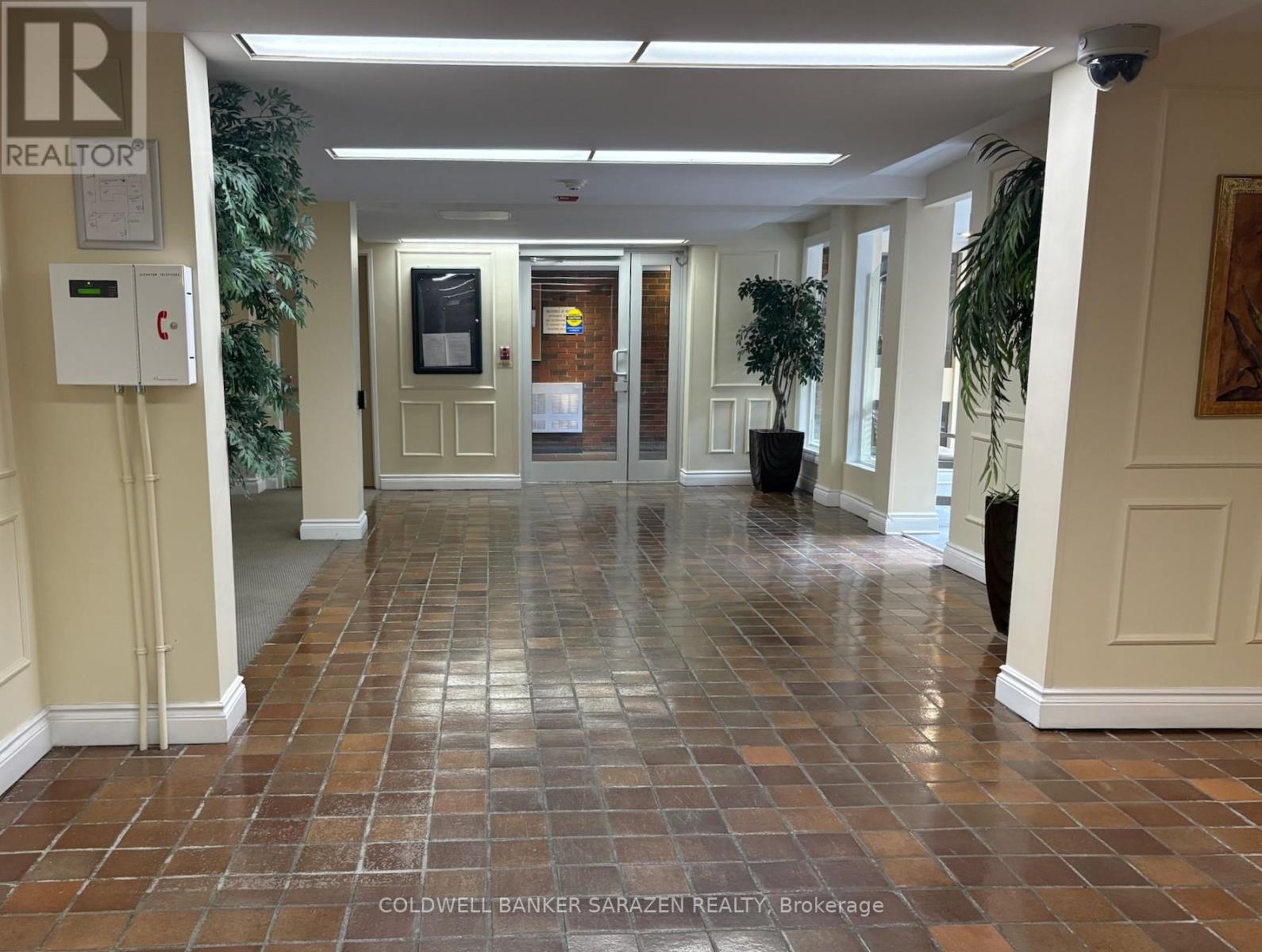#811 1356 MEADOWLANDS DRIVE E - 4