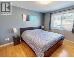 8206 Centennial Drive, Powell River, BC  Photo 13
