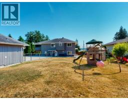 8206 Centennial Drive, Powell River, BC  Photo 24