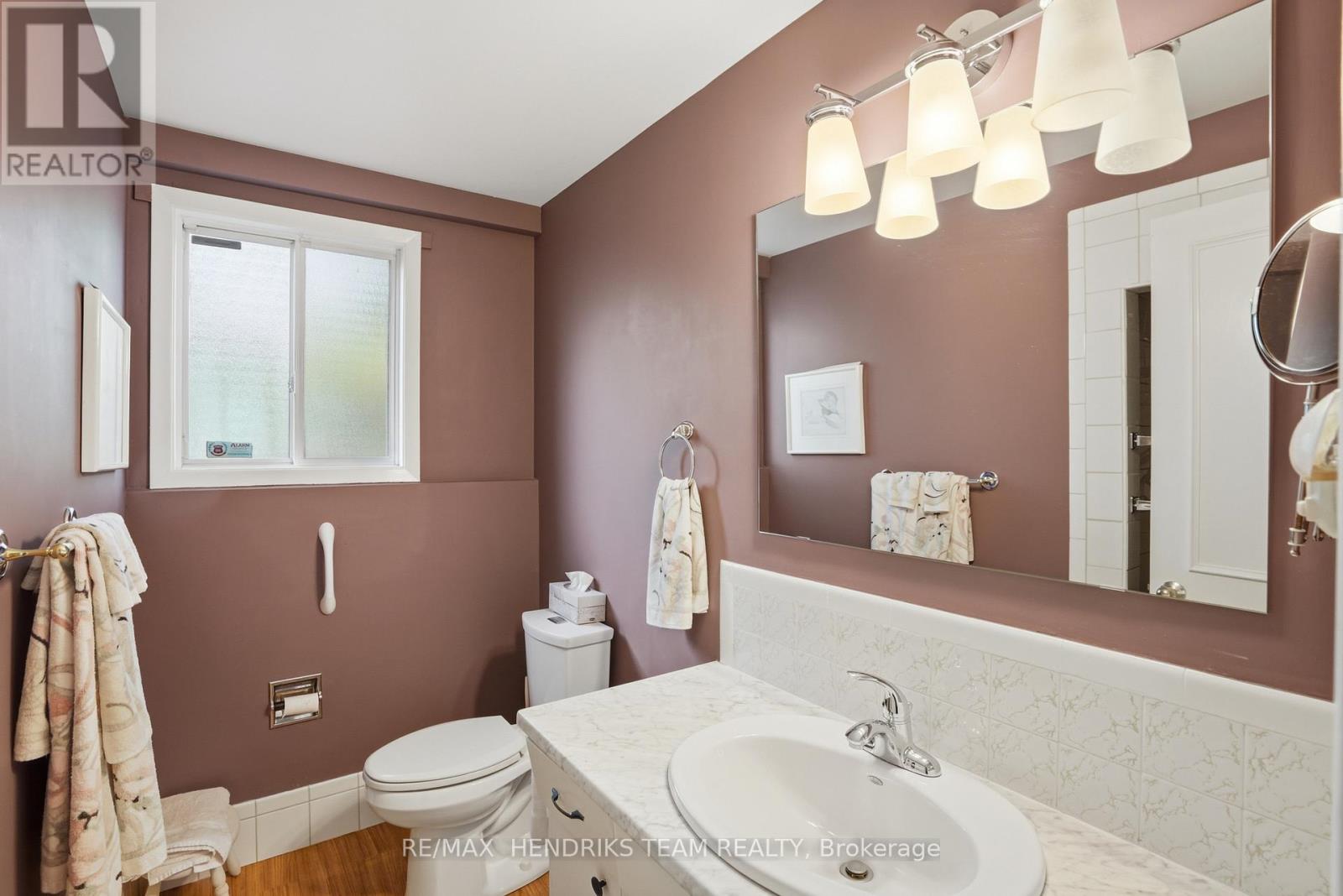 8 TUDOR GATE PLACE - Image 19