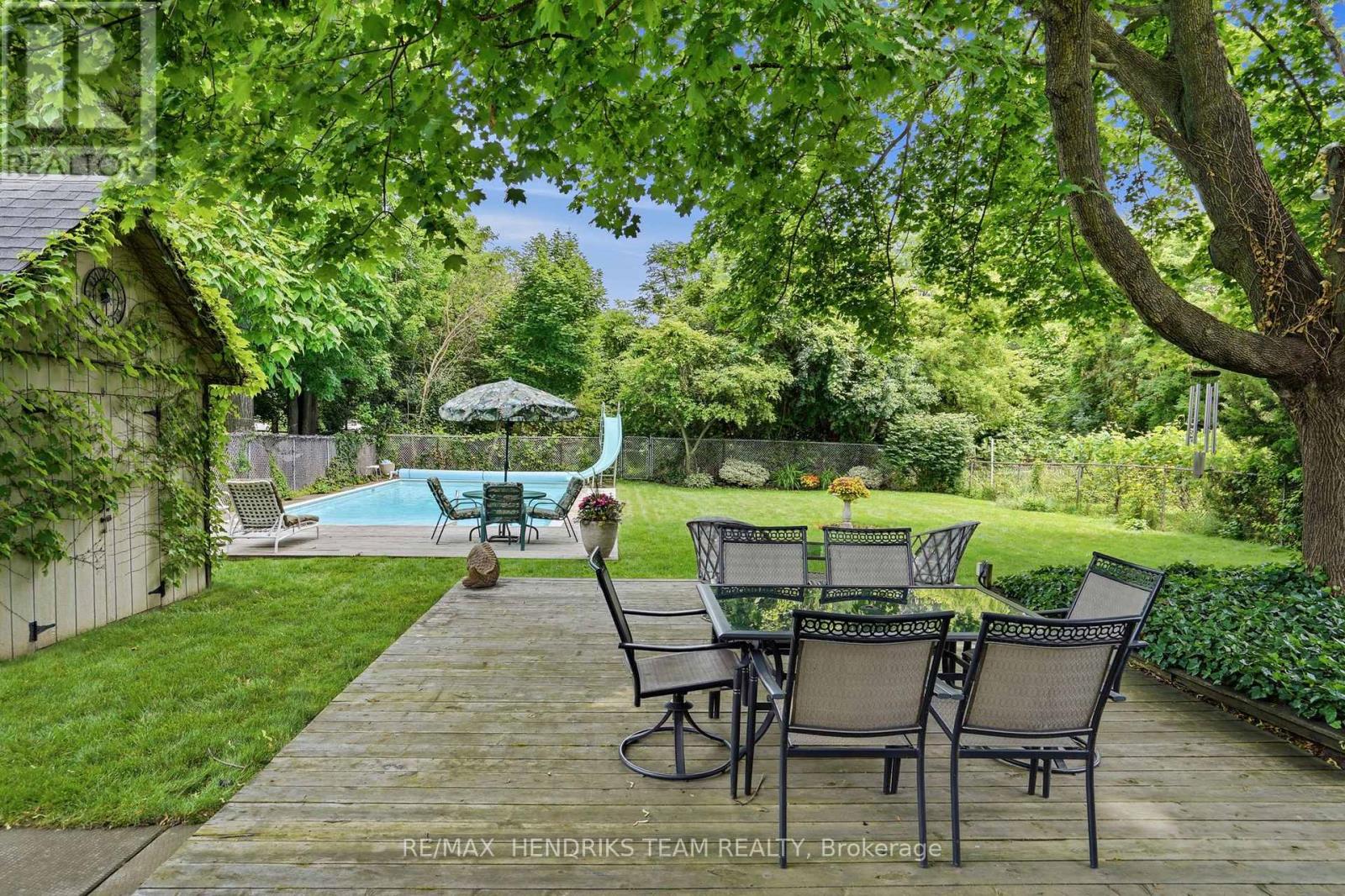 8 TUDOR GATE PLACE - Image 25