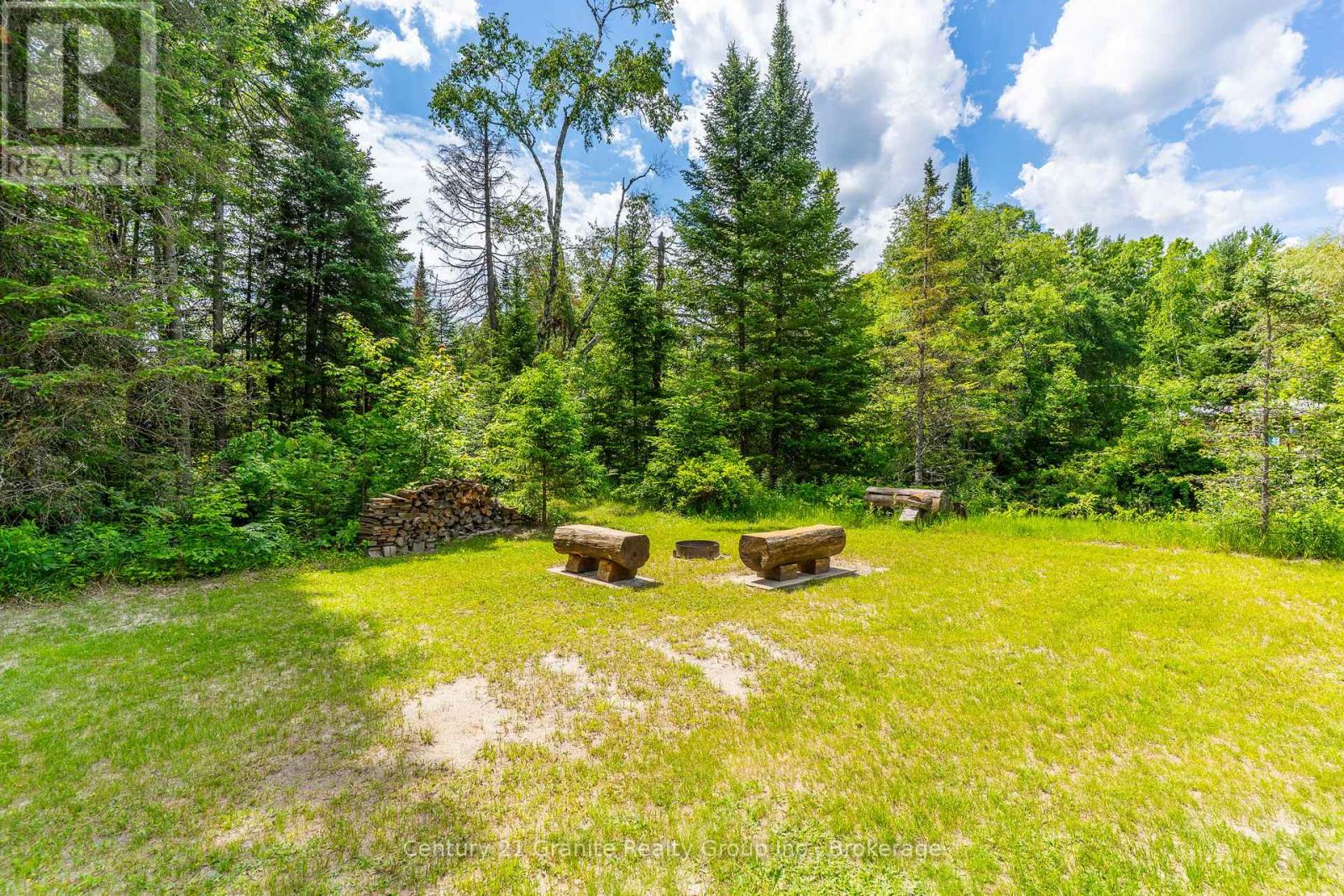 1075 HOBBITS LANE - 34