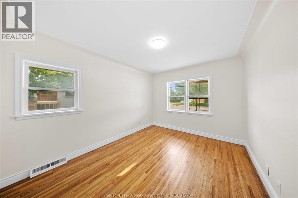1465 CAMPBELL AVENUE - 14