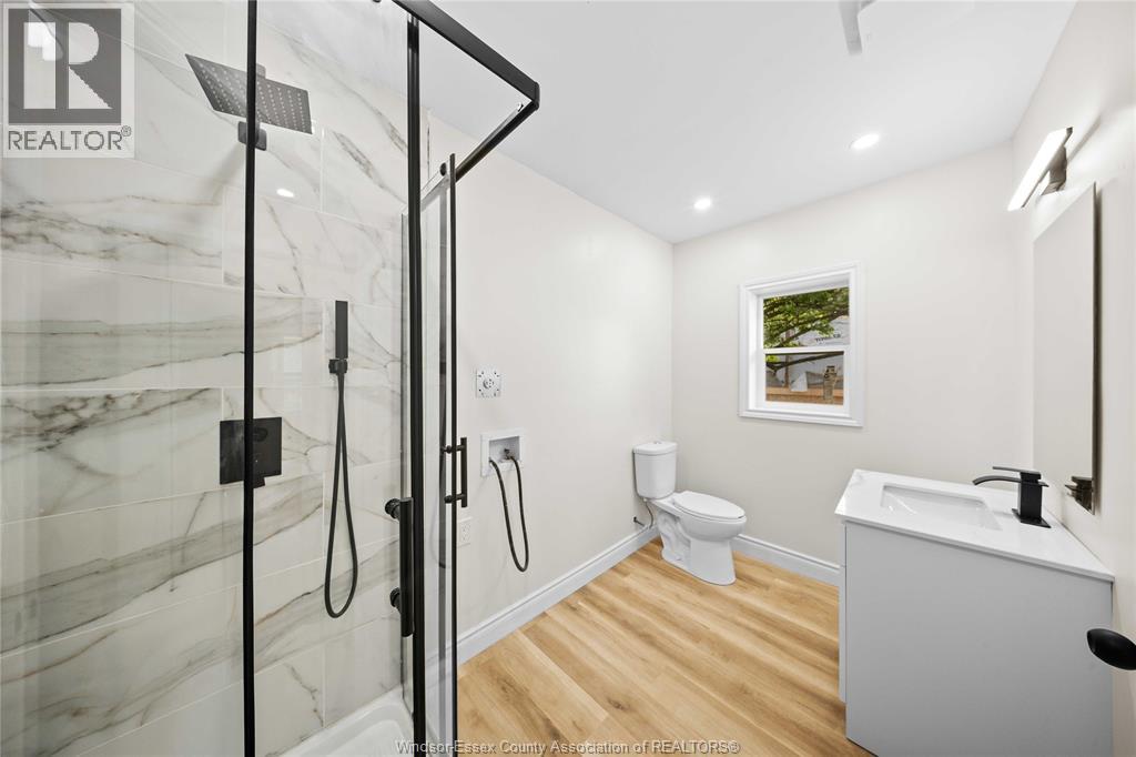 1465 CAMPBELL AVENUE - 22