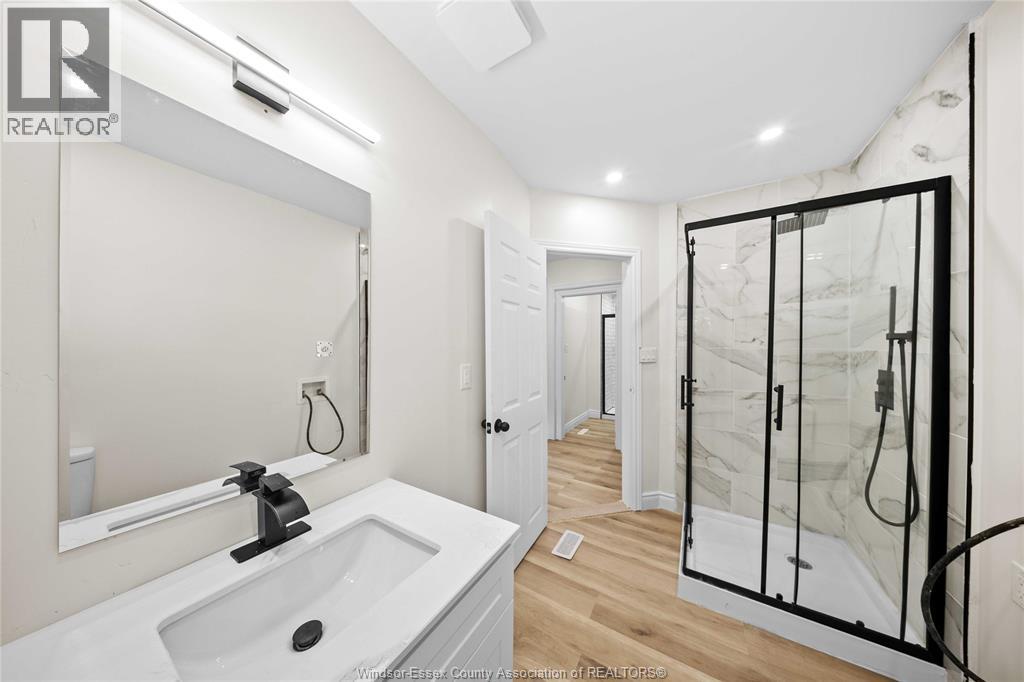 1465 CAMPBELL AVENUE - 23